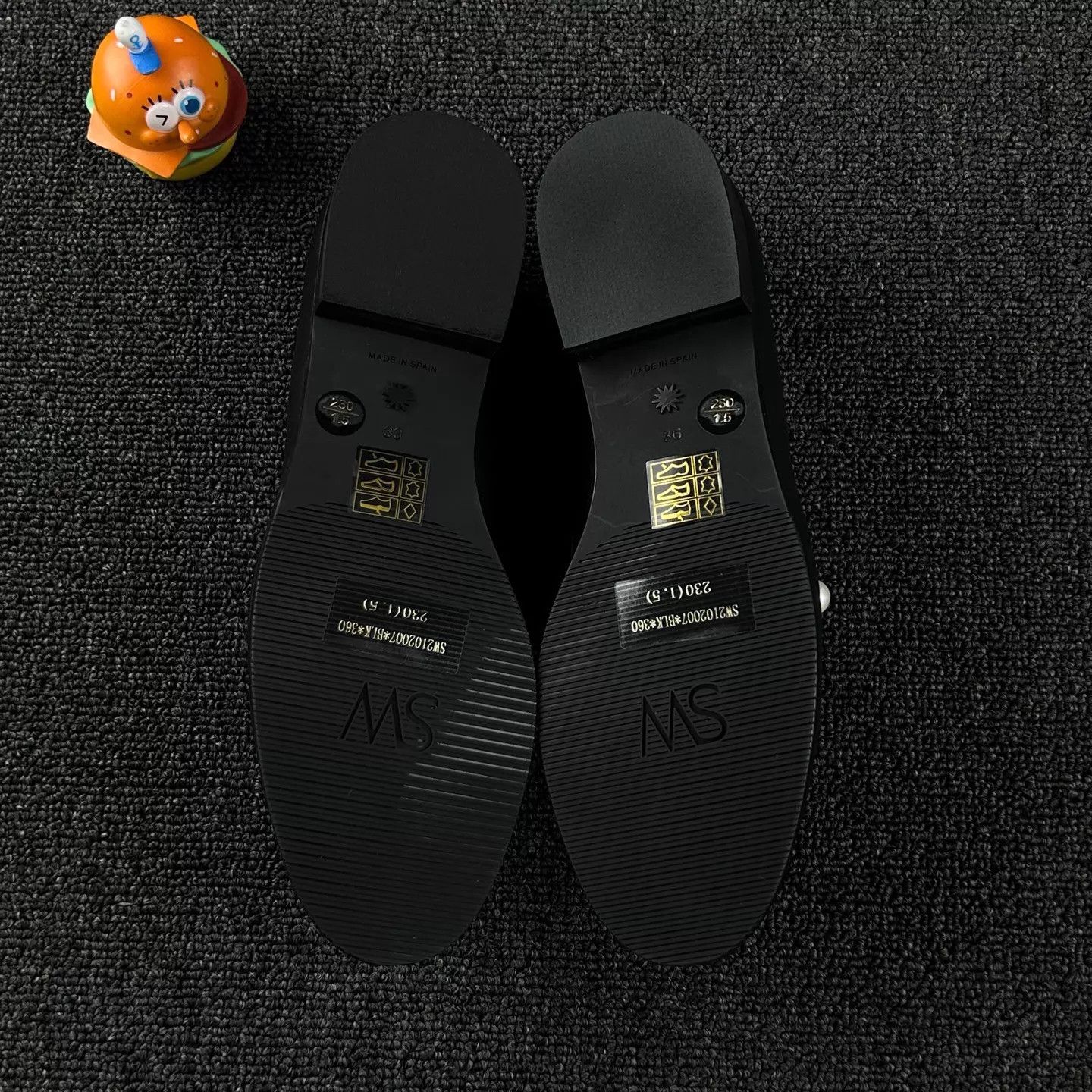 Stuart Weitzman Stuart Weizman Pearl Embellished Black Loafer 36 Size US 5.5 / IT 35.5 - 6 Thumbnail