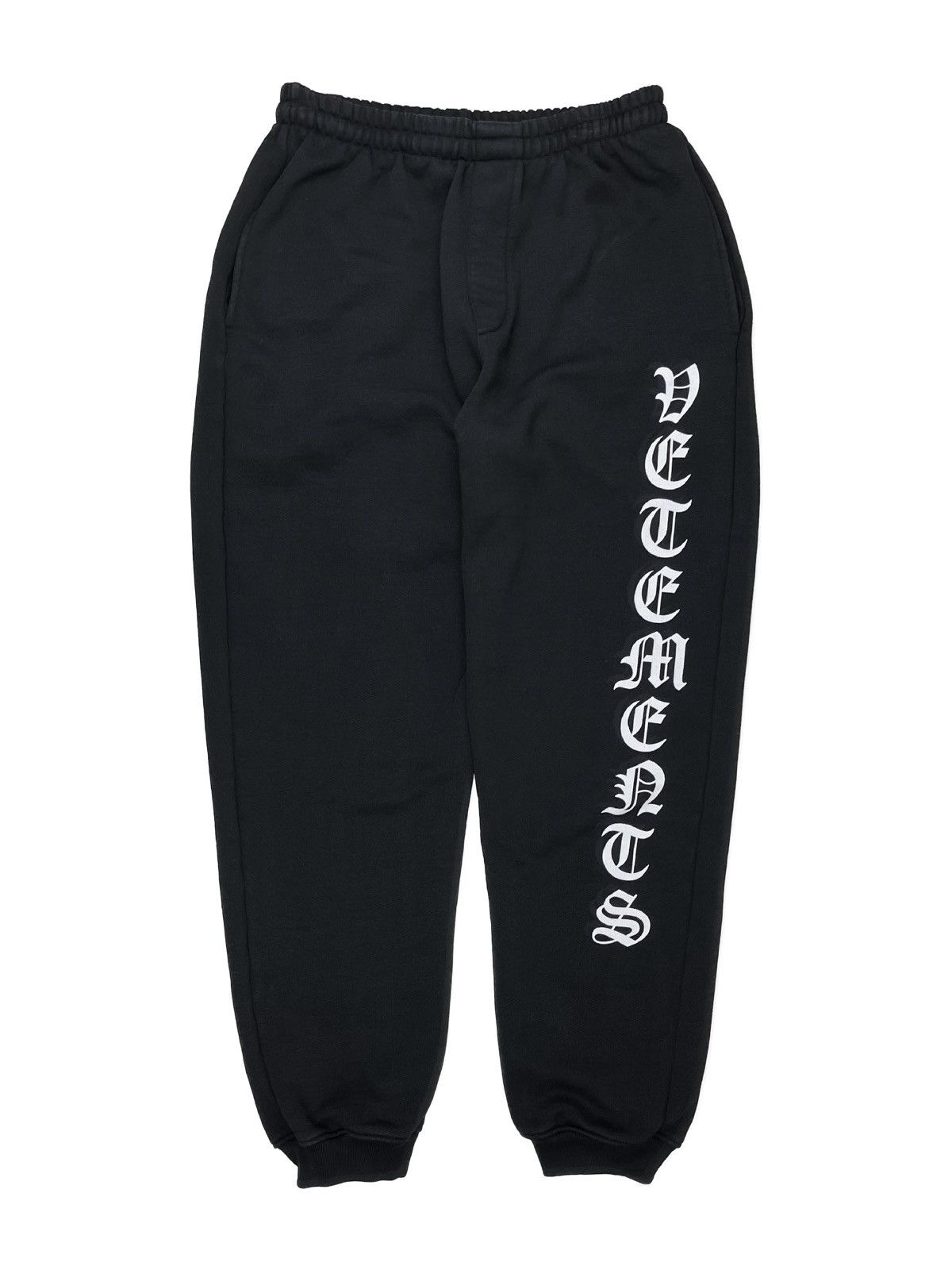 Image of Fw20 Vetements Gothic Big Logo Sweatpants Black, Men's (Size 30)