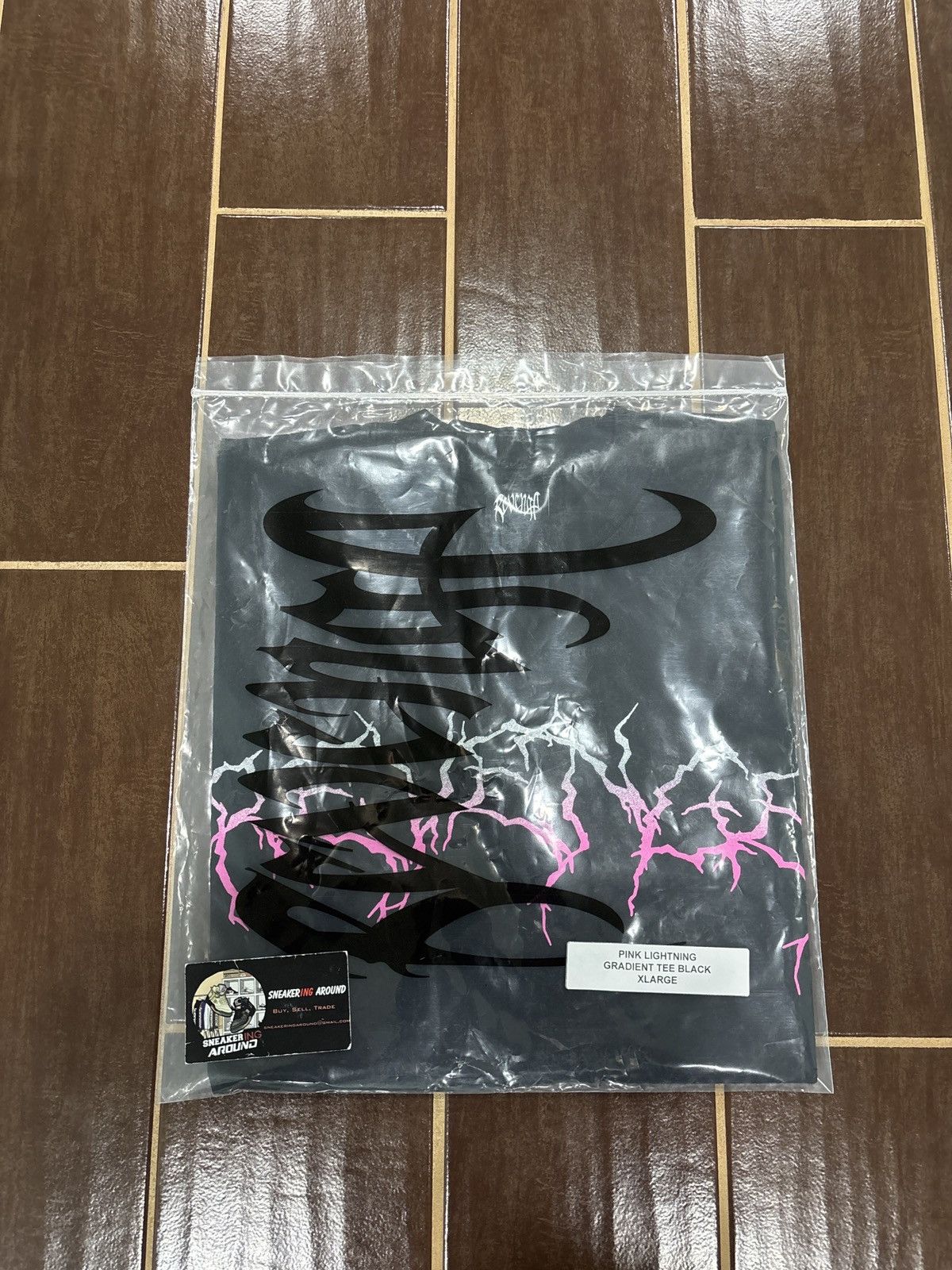 Revenge BRAND NEW Revenge Pink Gradient Lightning Tee Size XL Size US XL / EU 56 / 4 - 2 Thumbnail