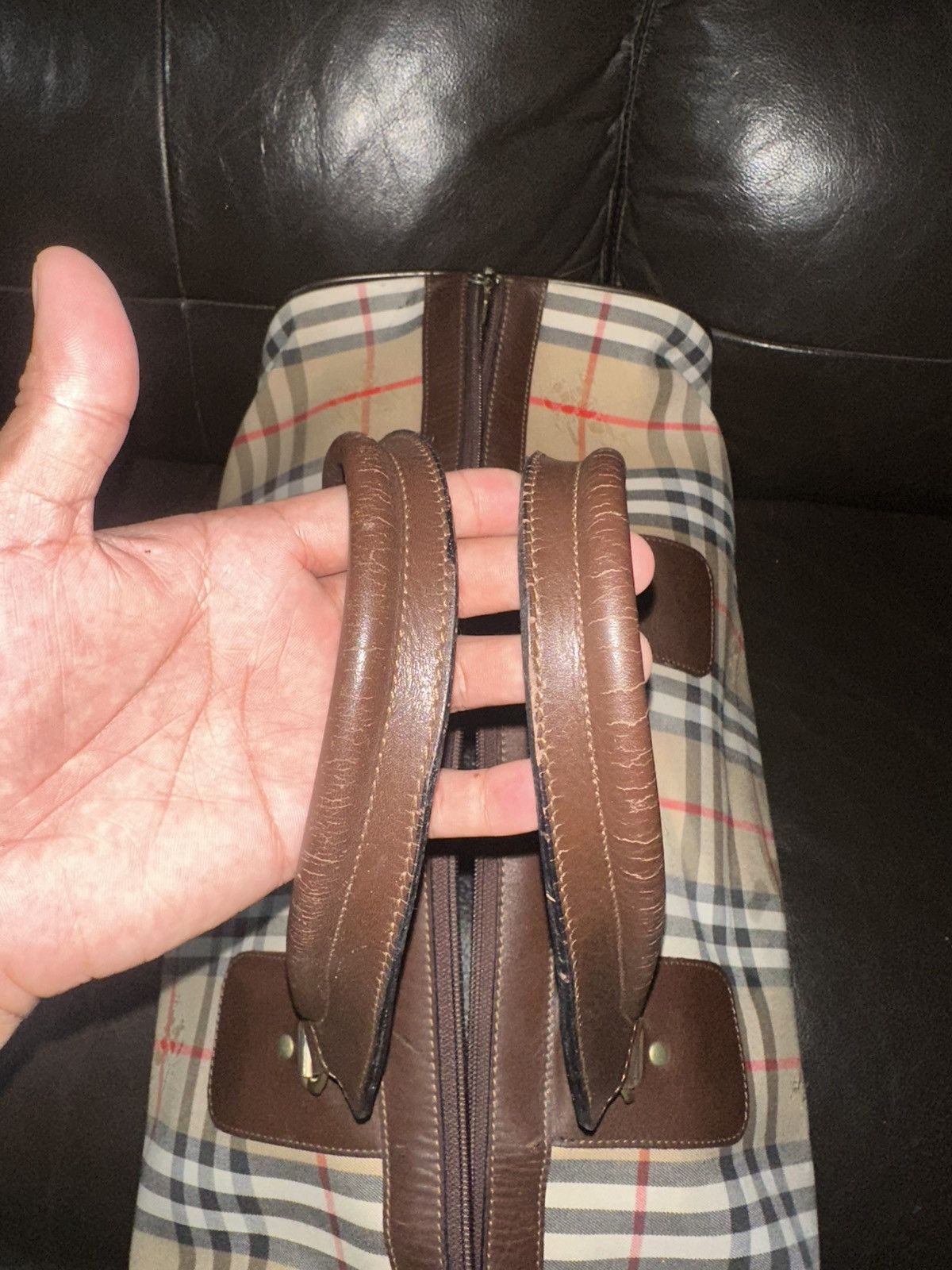 Burberry × Designer × Vintage Vintage 90s burberrys beige nova check travel bag Size ONE SIZE - 12 Thumbnail