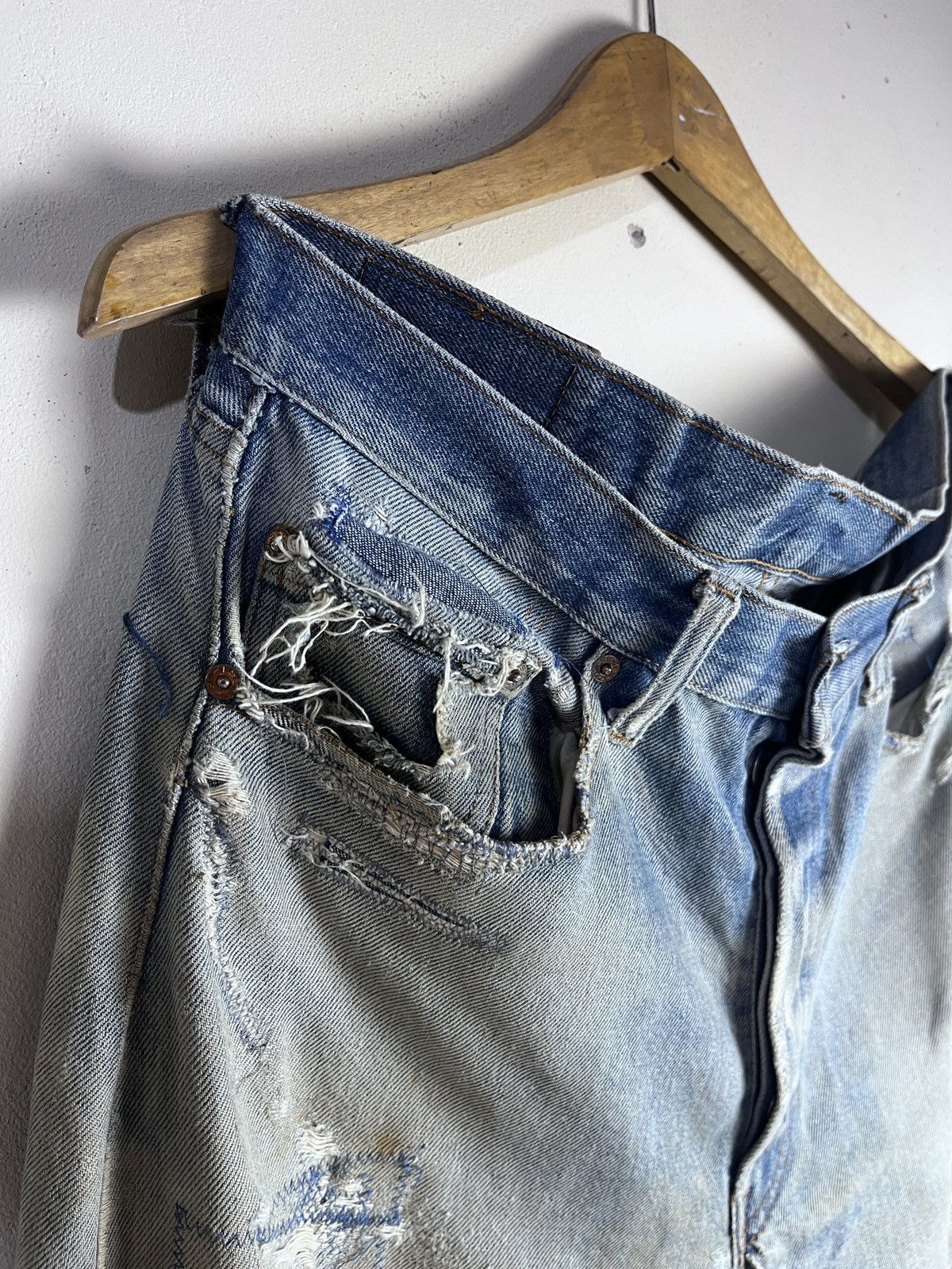 Levi's RARE LEVIS 66 501 SELVEDGE DISTRESSED 60/70s Size US 34 / EU 50 - 8 Thumbnail
