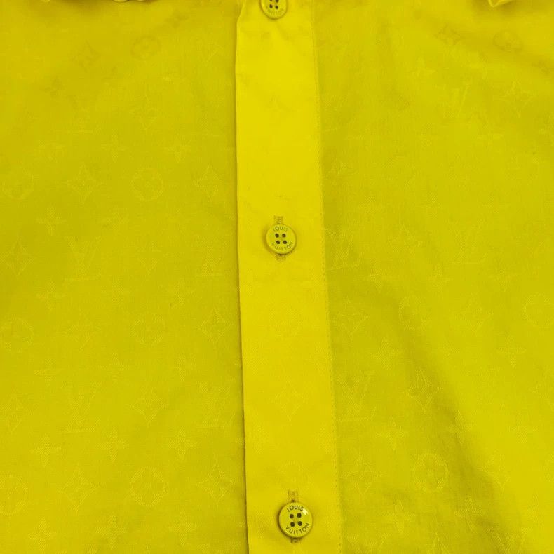 Louis Vuitton Louis Vuitton Yellow full logo shirt 2505-Nextarrow Size US S / EU 44-46 / 1 - 8 Thumbnail