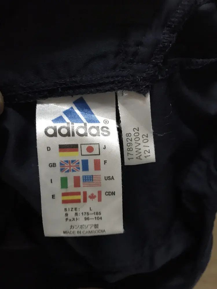 Adidas Vintage Adidas 3 Stripes Short Sleeve Windbreakers Size US L / EU 52-54 / 3 - 8 Thumbnail