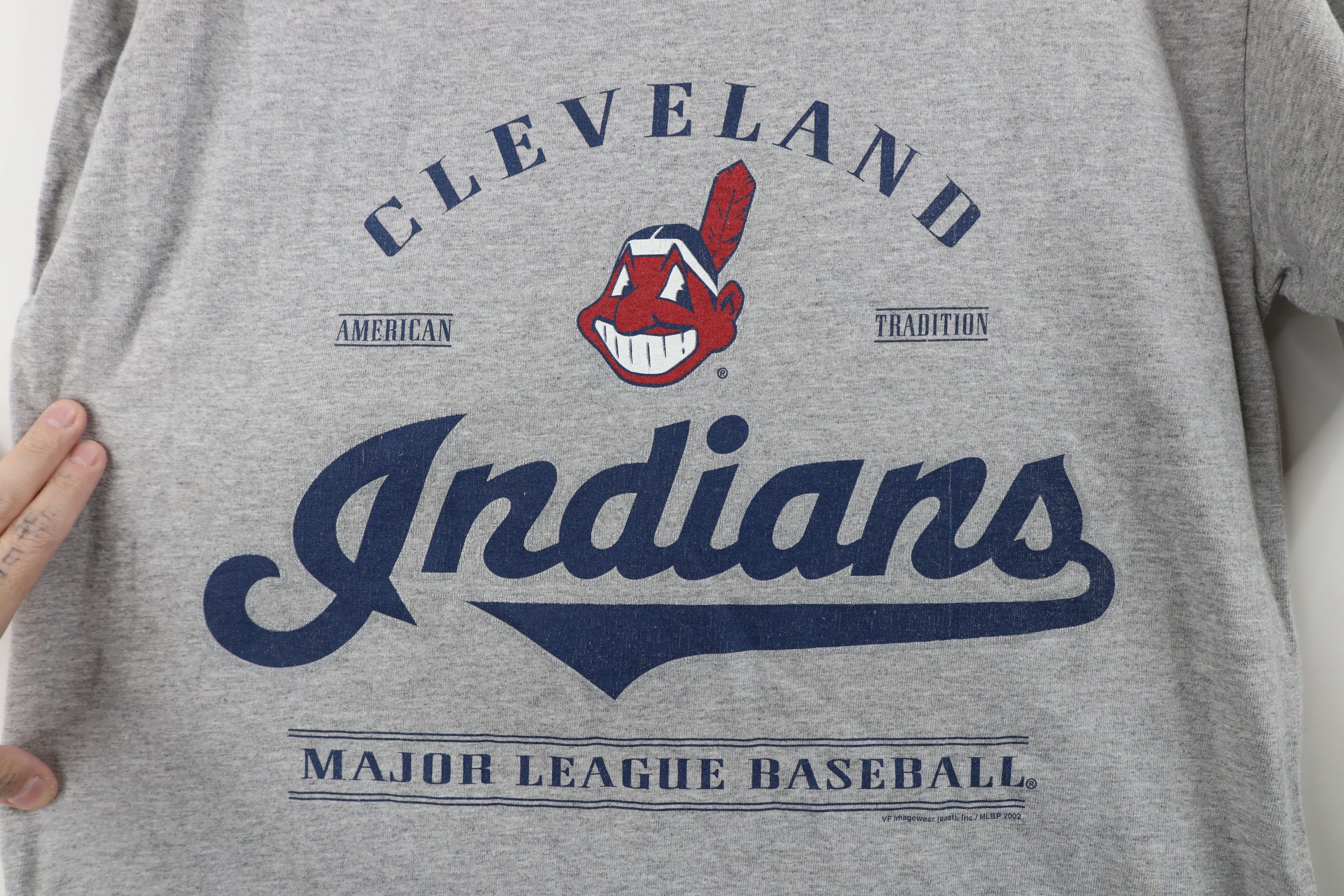 Vintage Vintage Y2K 2002 Chief Wahoo Cleveland Indians T-Shirt Size US M / EU 48-50 / 2 - 4 Thumbnail