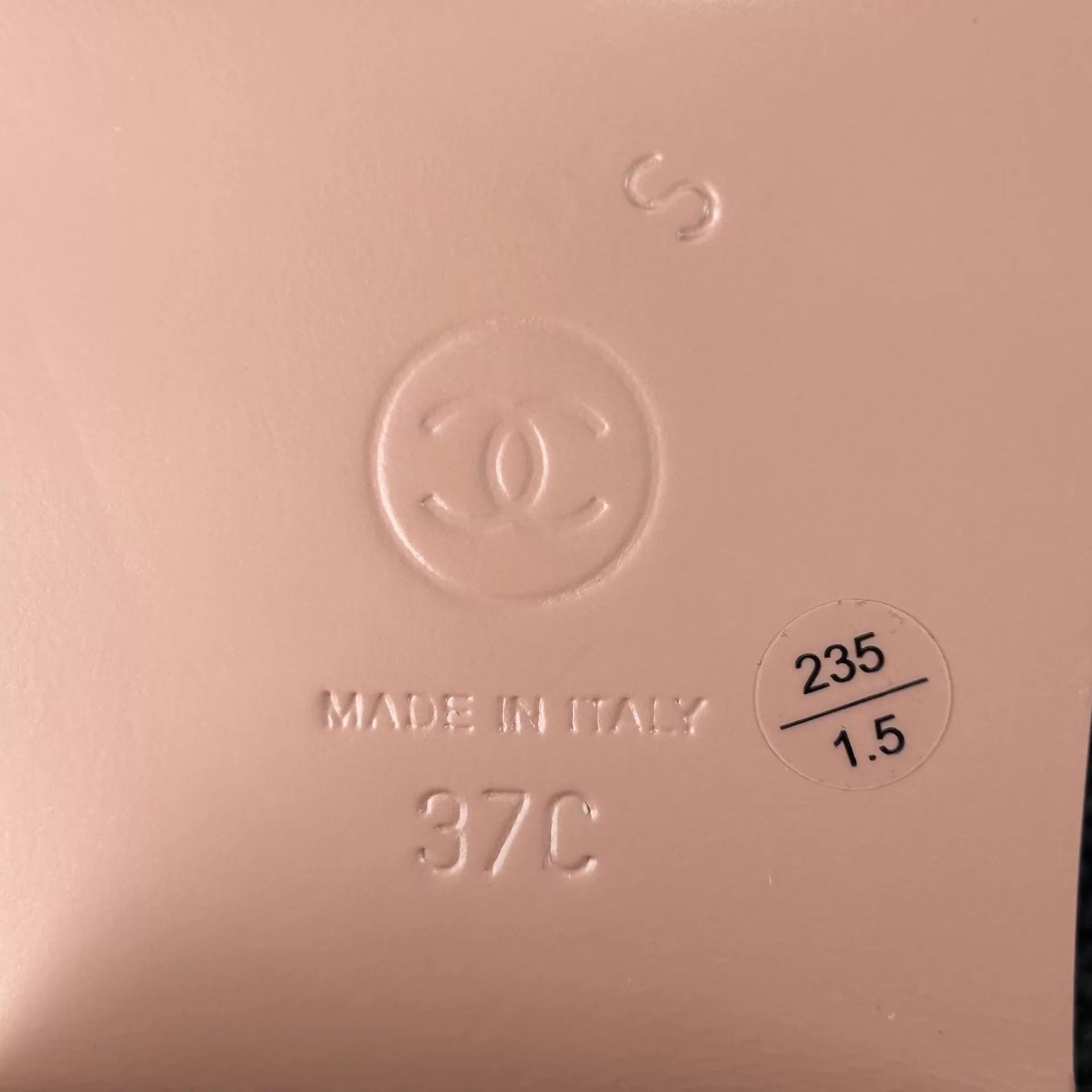 Chanel Chanel Women's Pink Loafer with Metal Logo Size 37 Size US 6.5 / IT 36.5 - 7 Thumbnail