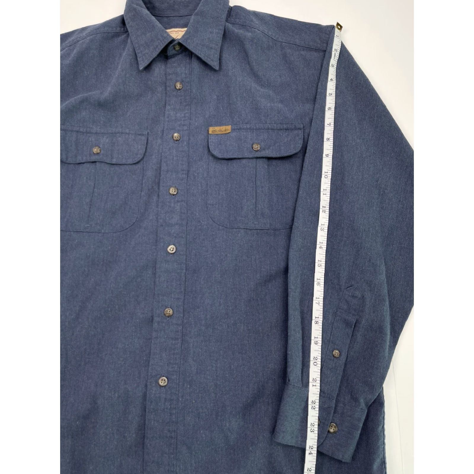 Vintage VINTAGE Woolrich Shirt Button-Down Button-Up Long Sleeve Mens M Blue Cotton Knit Fishing Logo Pocket Casual Fashion | Men’s Shirt Size US M / EU 48-50 / 2 - 6 Thumbnail