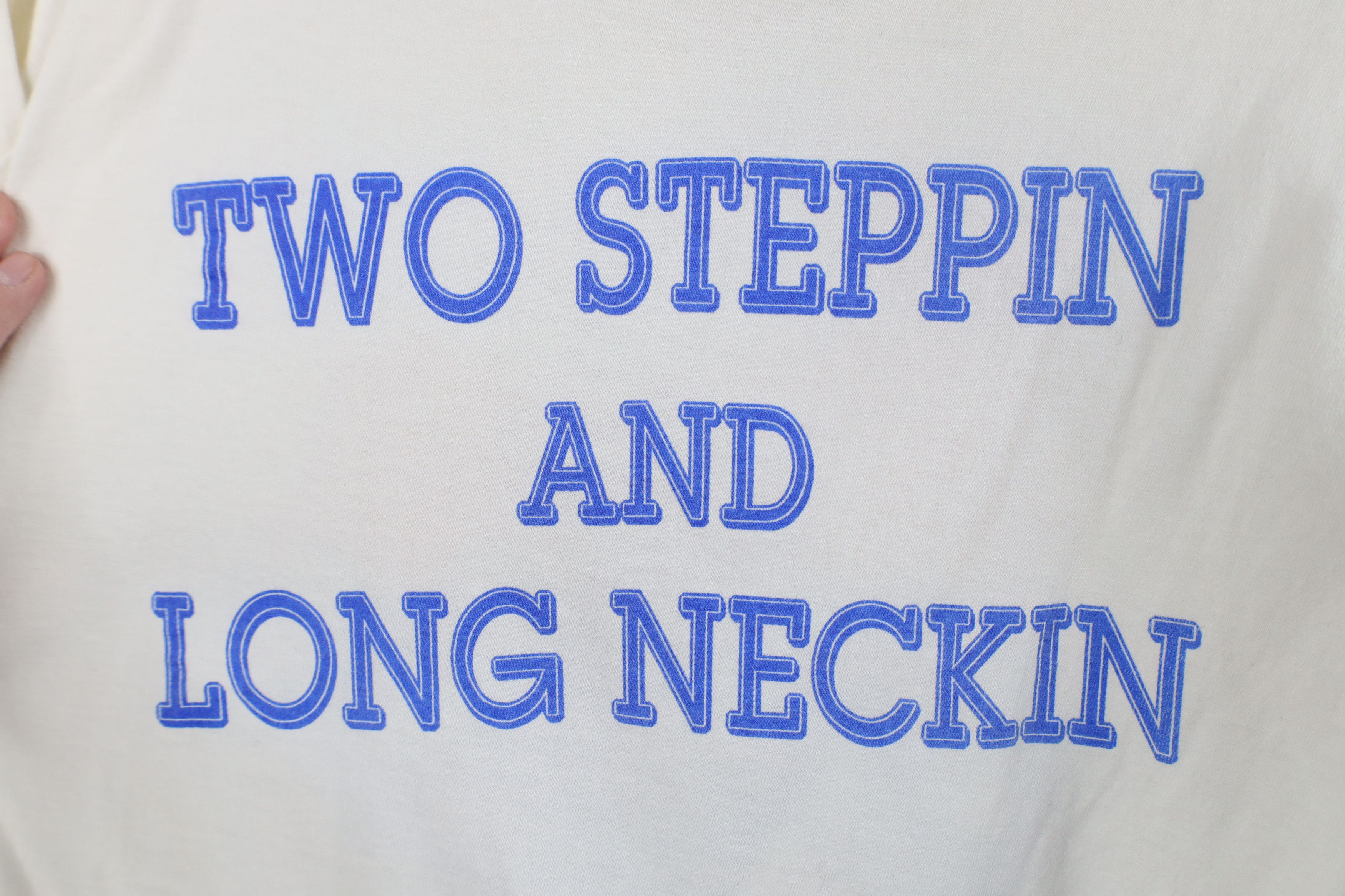 Vintage Vintage 90s of Texas Two Steppin Long Necking T-Shirt USA Size US M / EU 48-50 / 2 - 9 Thumbnail