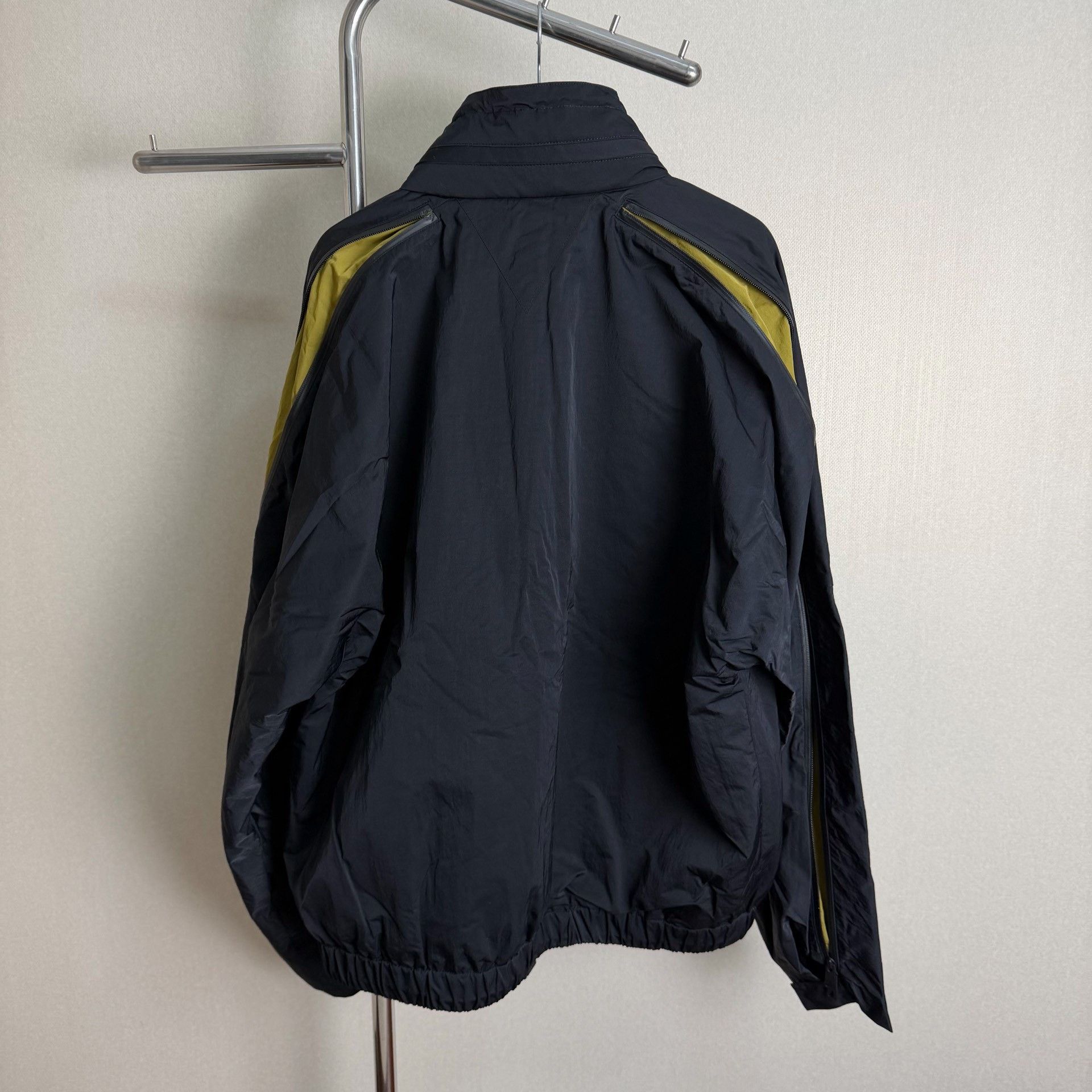 Bottega Veneta Bottega Veneta FW22 Color-Block Drawstring Hooded Jacket Size US XL / EU 56 / 4 - 2 Thumbnail