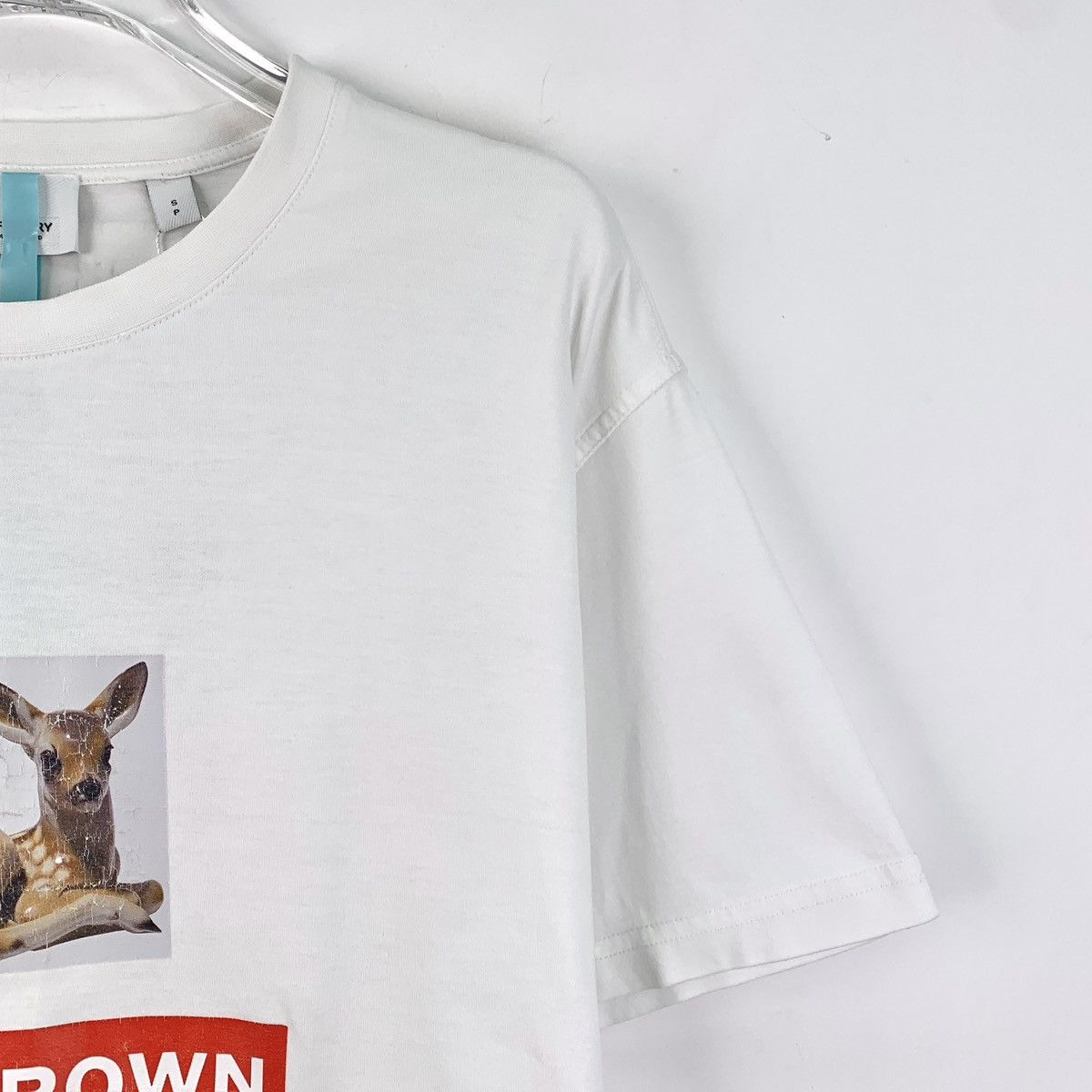 Burberry Burberry White Letter & Deer Print Cotton T-shirt K26WX Size S / US 4 / IT 40 - 3 Thumbnail