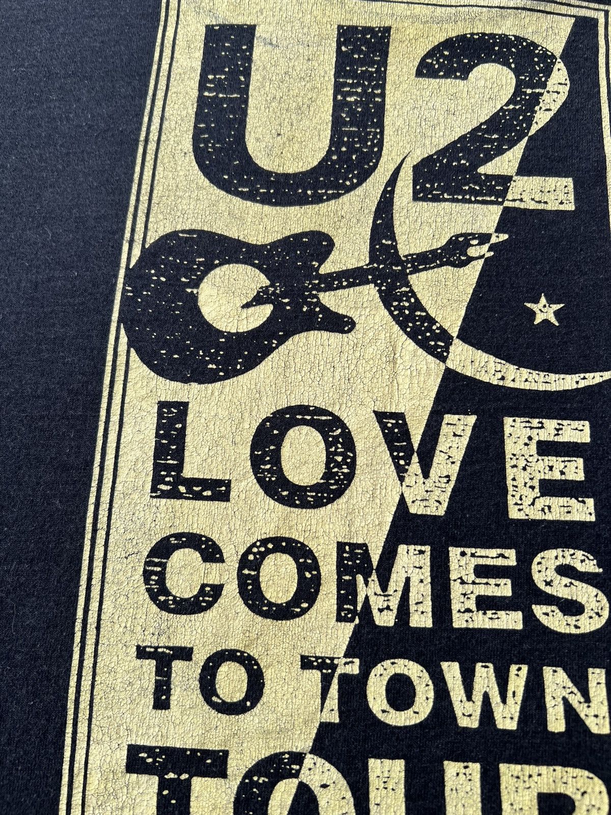 Band Tees Vintage 80s U2 Love Comes To Town Tour B.B. King T-shirt Size US L / EU 52-54 / 3 - 12 Thumbnail