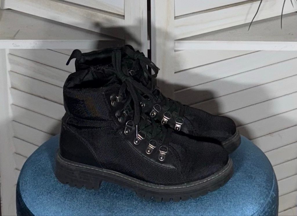 Vintage White Mountain black women’s lace up combat boots sz 7.5 Size US 7.5 / IT 37.5 - 1 Thumbnail