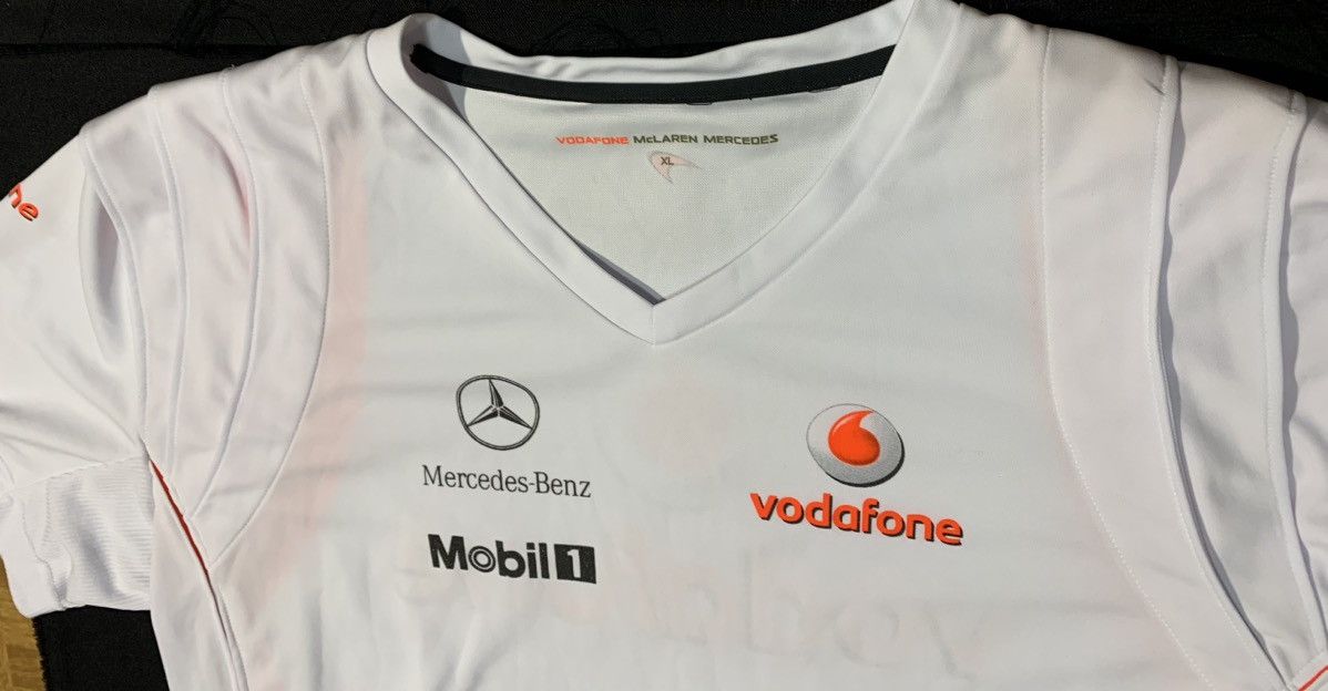 Mercedes-Benz Mercedes McLaren Vodafone Racing T Shirt XL Size US XL / EU 56 / 4 - 4 Thumbnail