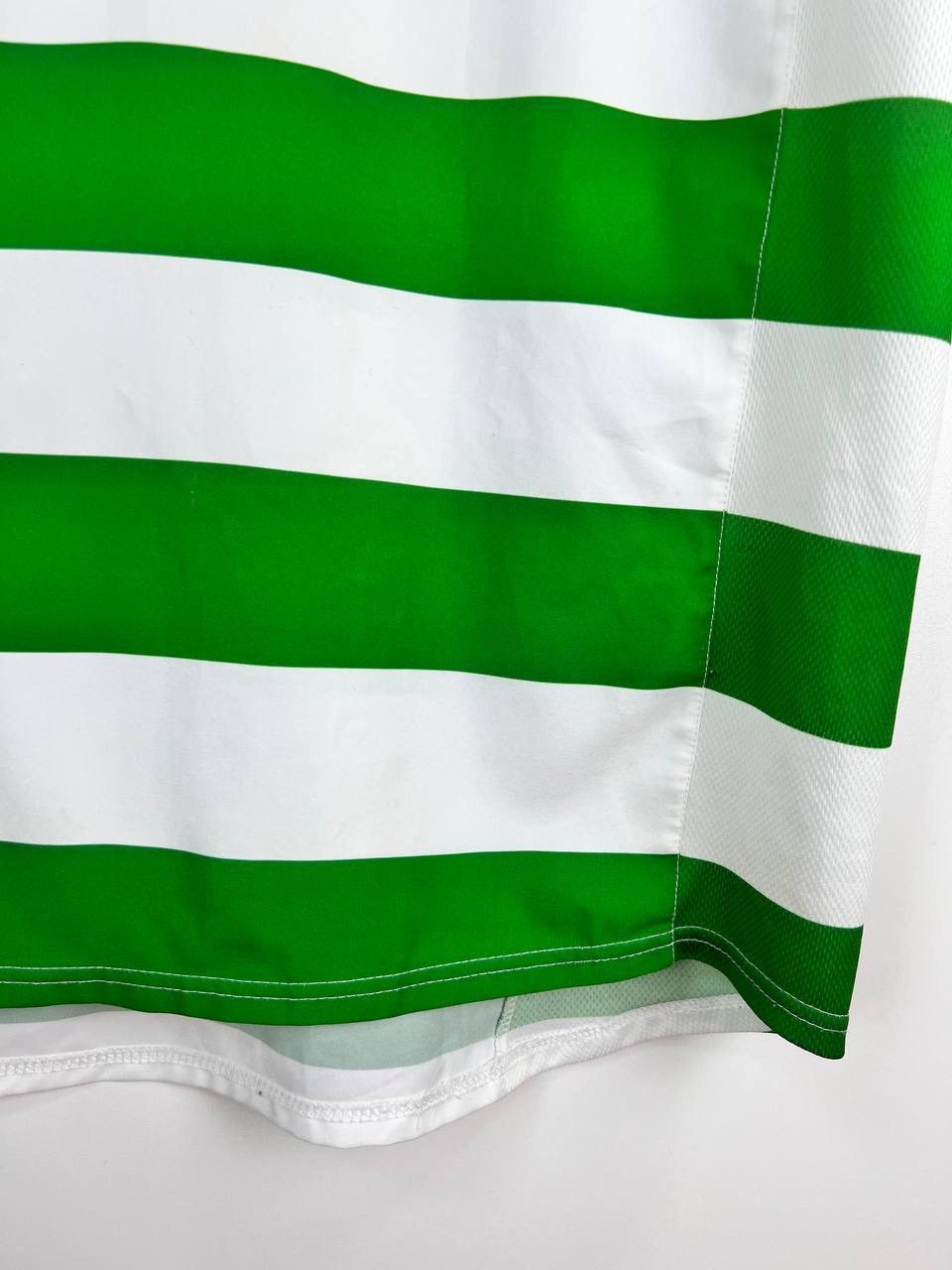 Other Celtic Nike total 90 jersey t-shirts size L Size US L / EU 52-54 / 3 - 7 Thumbnail