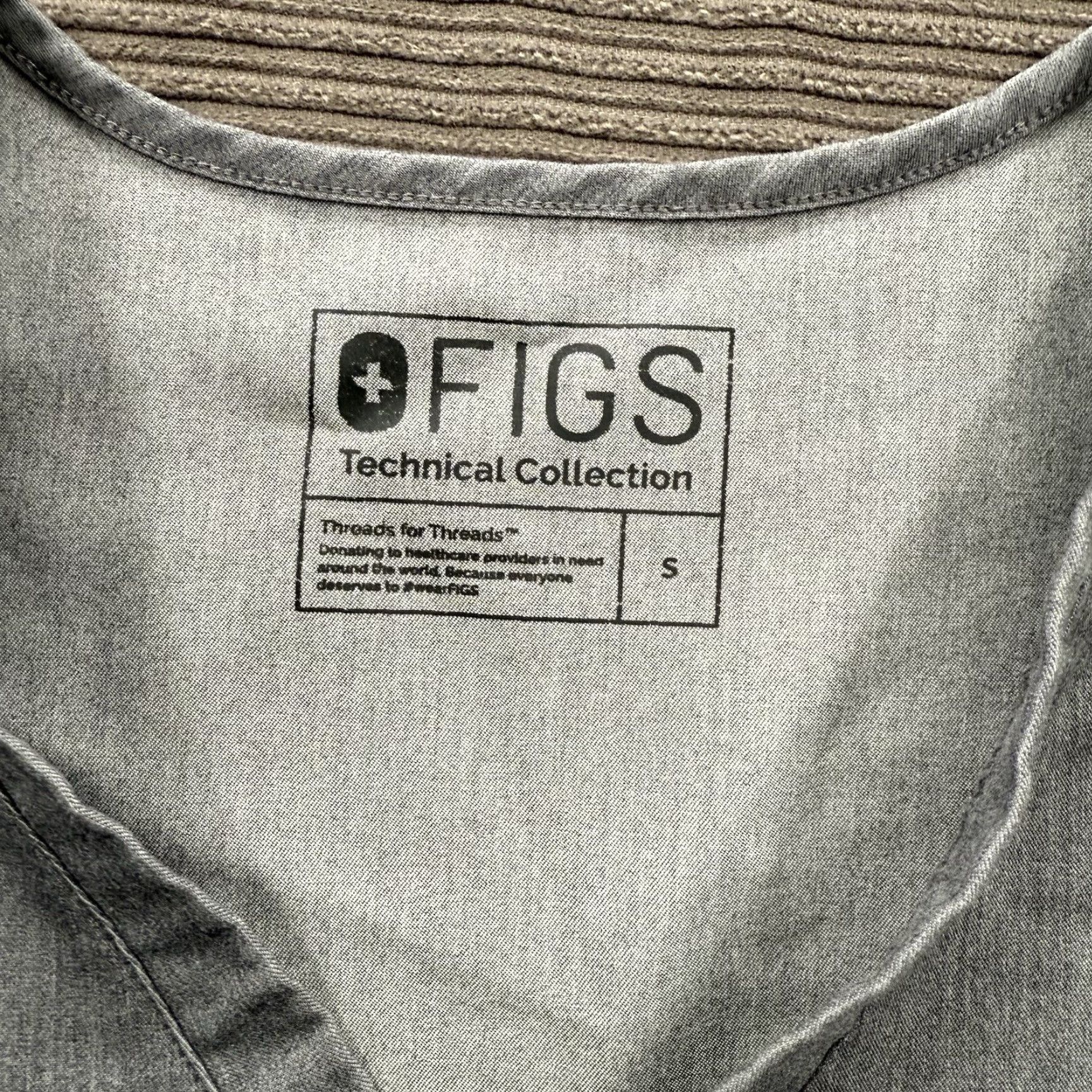 Vintage FIGS Scrub Top Small Gray Polyester Nursing Medical Technical Collection Unisex S Size US S / EU 44-46 / 1 - 3 Thumbnail