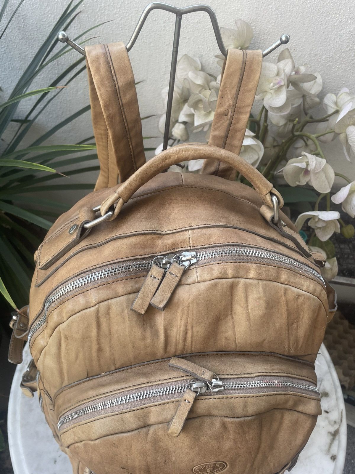 Leather Authentic Italian designer Leather Backpack Size ONE SIZE - 4 Thumbnail
