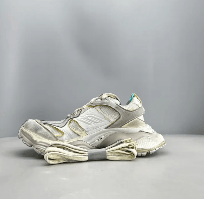 Balenciaga Balenciaga men's low-top dad sneakers in light beige Size US 10 / EU 43 - 4 Thumbnail