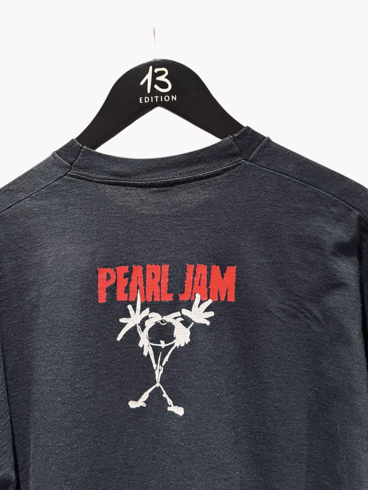 Band Tees Vintage Faded Pearl Jam Band Tee Size US XL / EU 56 / 4 - 4 Thumbnail