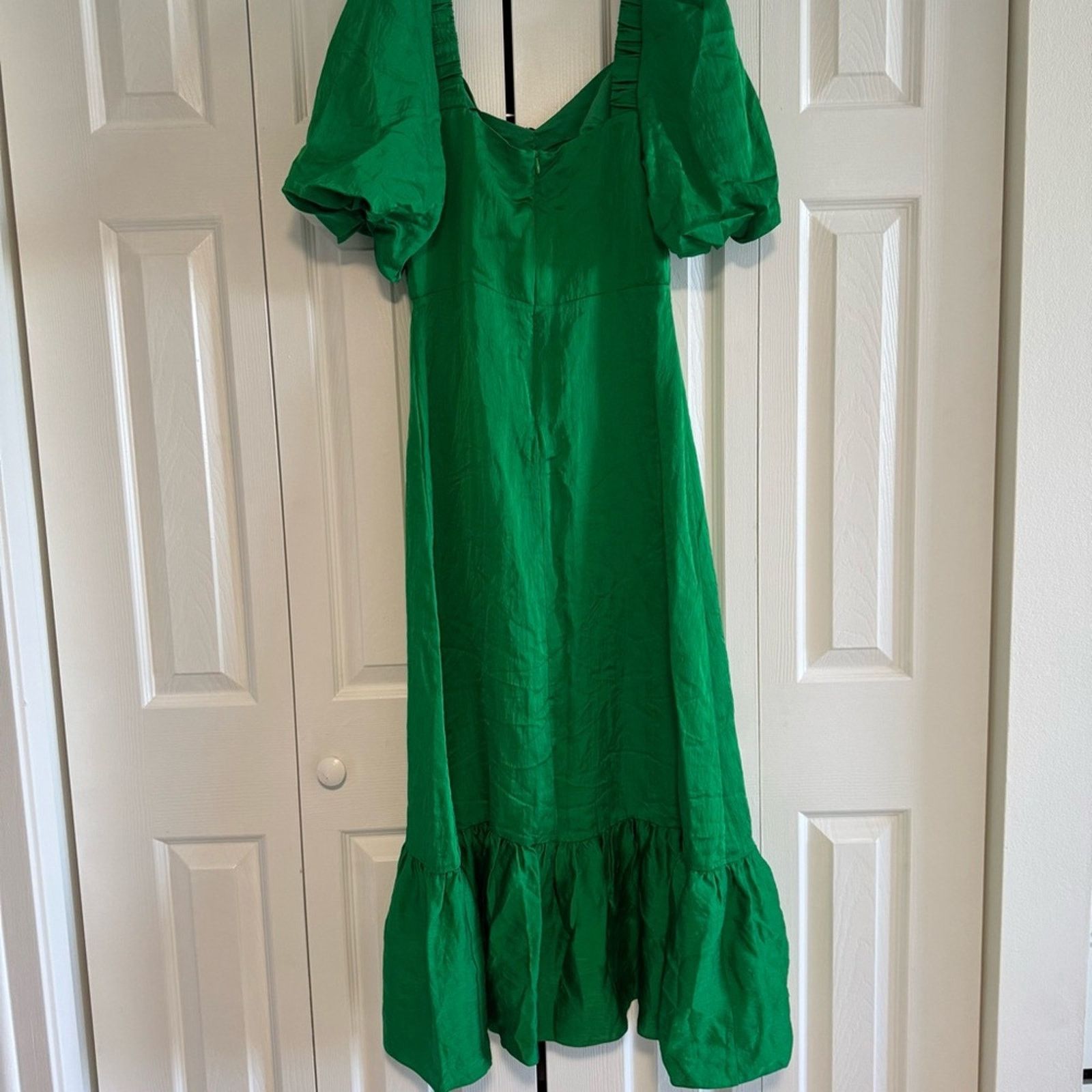 Sandro NWT! Sandro Elegant Green Puff Sleeve Dress, Size 40 Size M / US 6-8 / IT 42-44 - 4 Thumbnail
