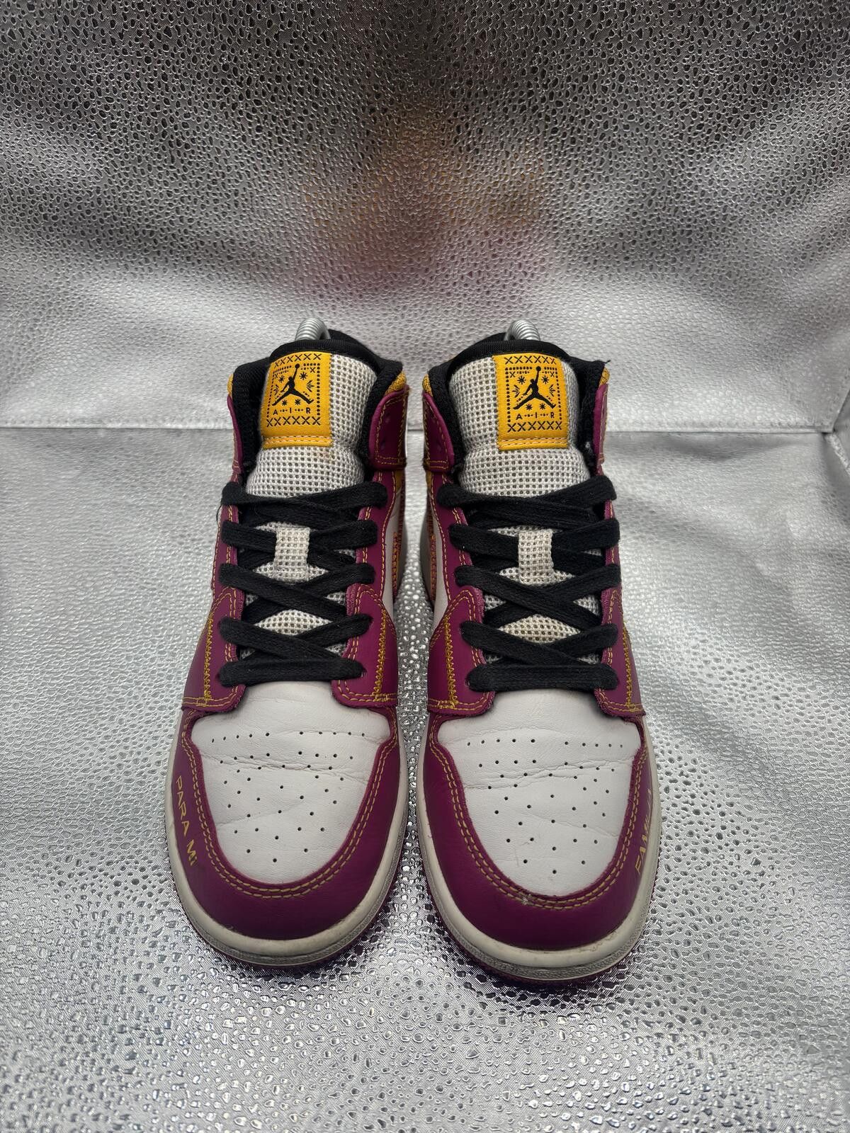 Jordan Brand Air Jordan 1 mid dia de los Muertos GS Size US 5 / EU 37 - 2 Thumbnail