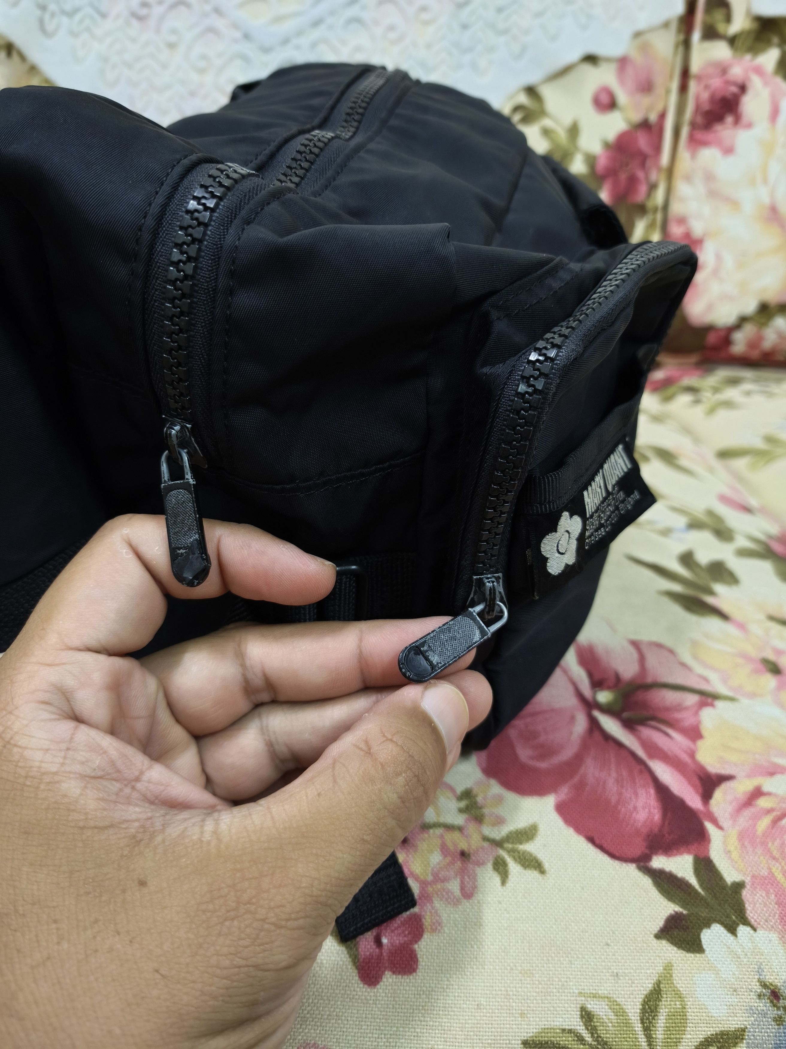 Japanese Brand Mary Quant London Black Waist multi pocket bag Size ONE SIZE - 9 Thumbnail