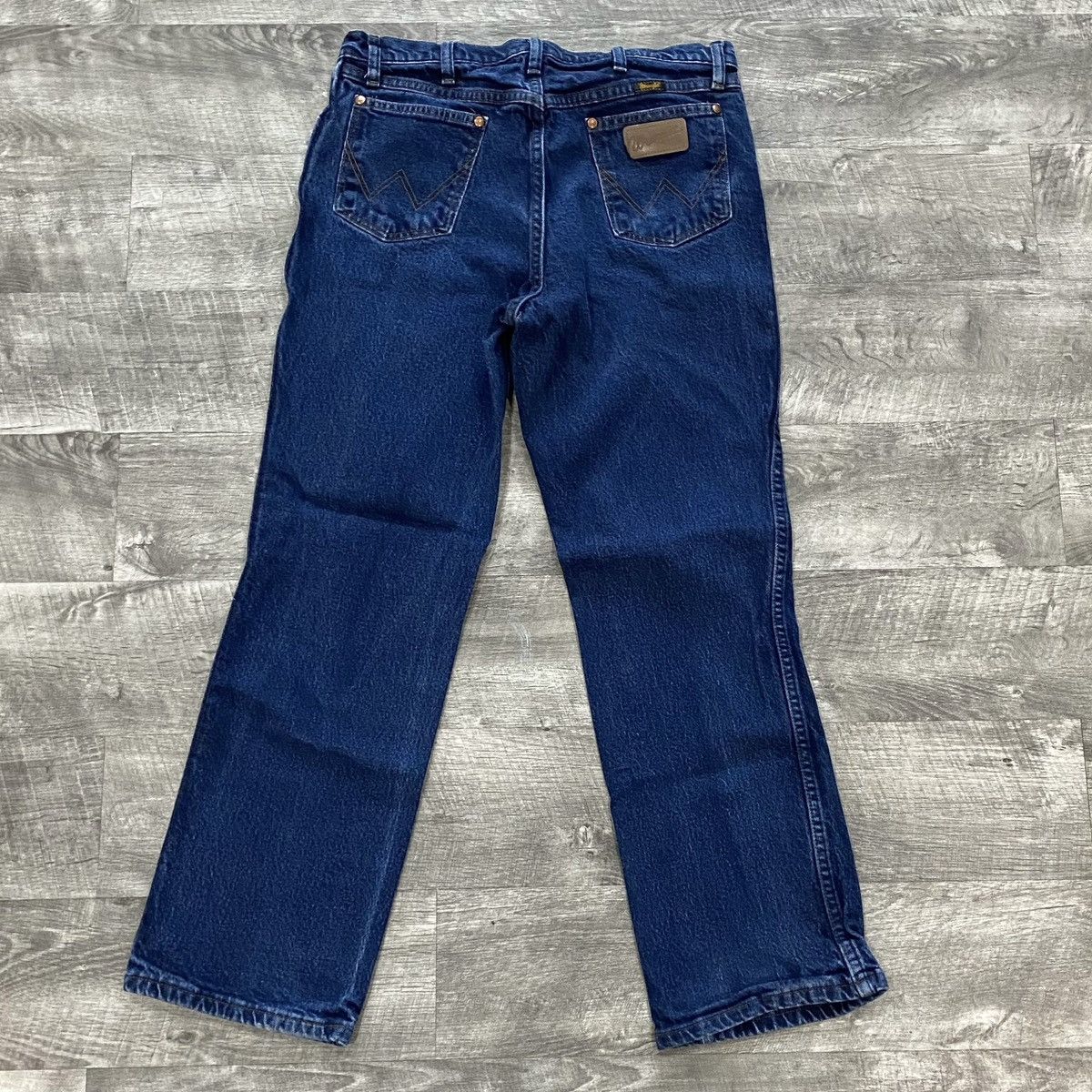 Wrangler Wrangler Dark Stonewash Denim Jeans size 34”x30 Size US 34 / EU 50 - 1 Thumbnail