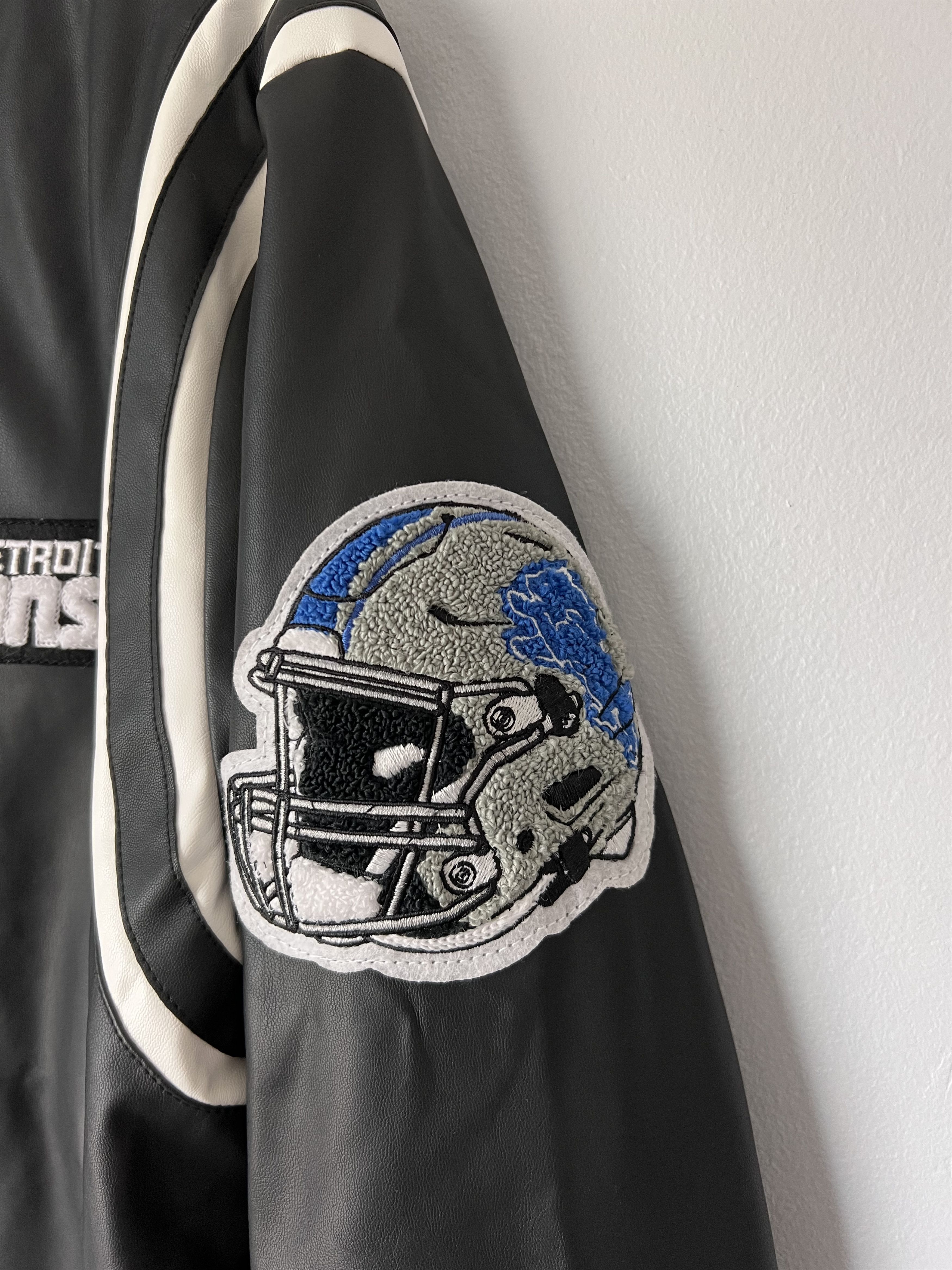 Jeff Hamilton Jeff Hamilton Detroit Lions Vegan Leather Bomber Jacket Size US L / EU 52-54 / 3 - 4 Thumbnail