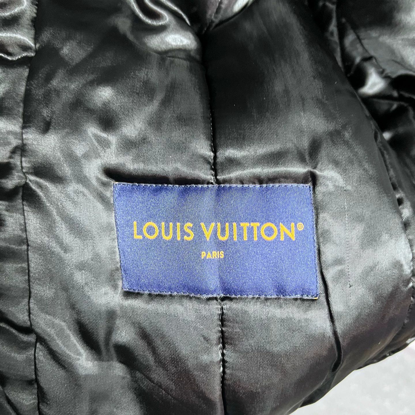 Louis Vuitton [Louis Vuitton] Letter Single-Breasted Baseball Jacket. Size US M / EU 48-50 / 2 - 3 Thumbnail