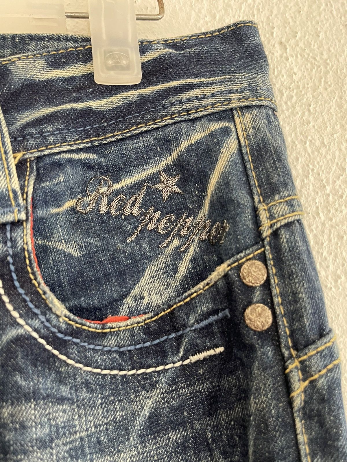 Japanese Brand Red Pepper Peace Embroidered Jeans Size 32" / US 10 / IT 46 - 5 Thumbnail