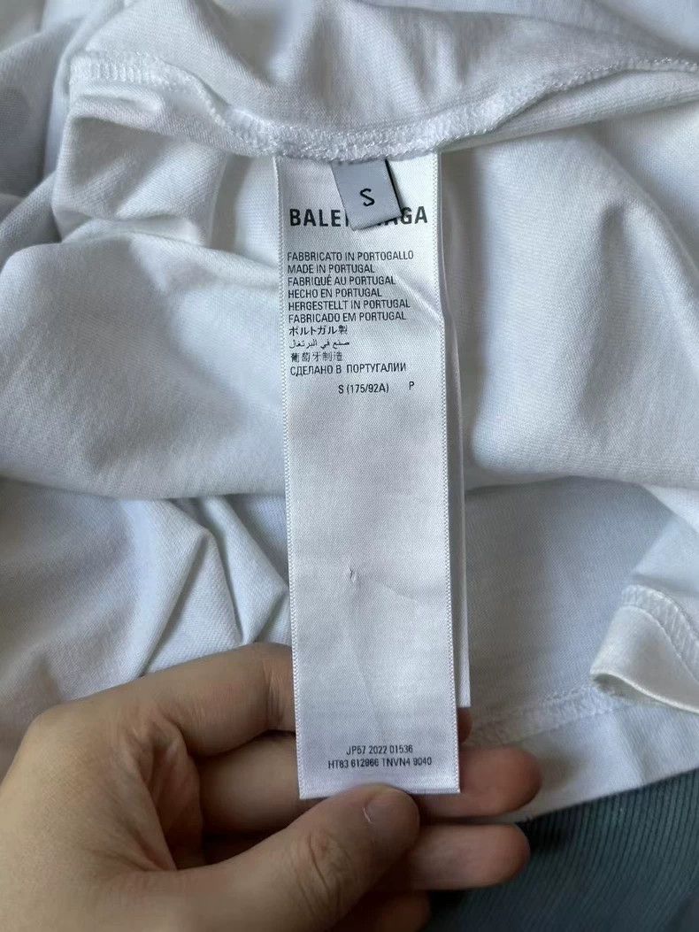 Balenciaga Balenciaga Graffiti Short Sleeve Size US S / EU 44-46 / 1 - 4 Thumbnail