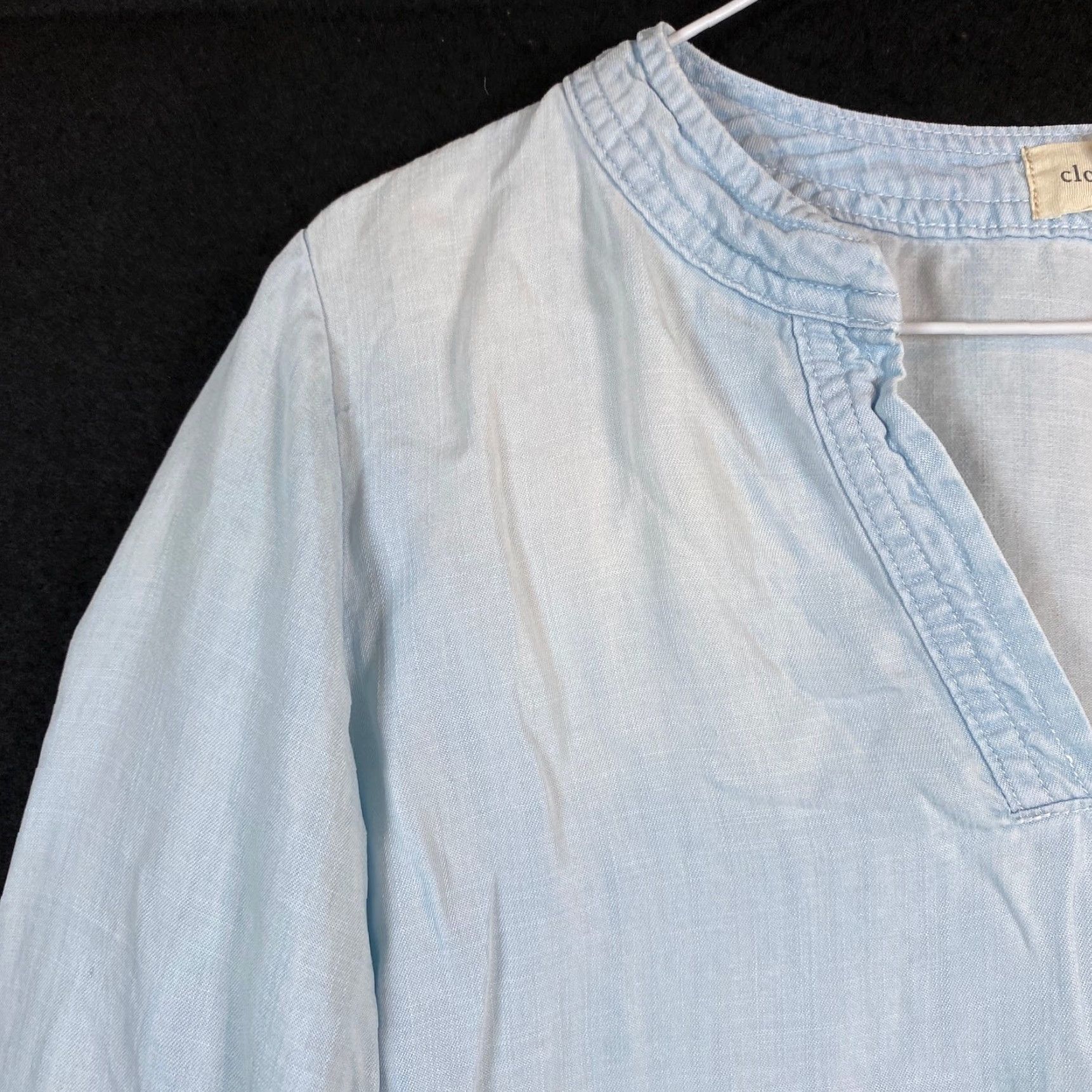 Anthropologie Cloth & Stone Anthropologie Womens Shirt Blue Bell Sleeve V-Neck Peplum XS Shirt Women Blue Bell Sleeve VNeck Peplum Small C&B Stone Anthropologie Size S / US 4 / IT 40 - 4 Thumbnail