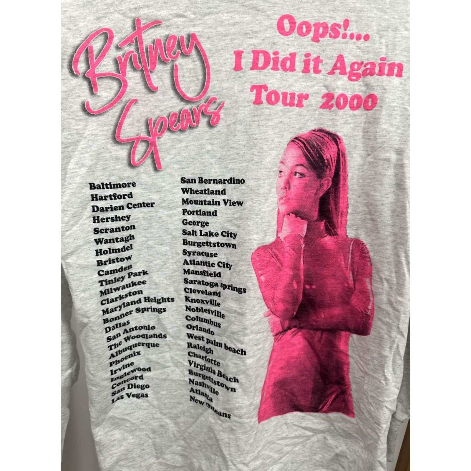 Fruit Of The Loom VTG Britney Spears Oops I Did It Again Tour 2000 Concert Tour LS T-Shirt M Shirt Mens Heather Gray XS? Size US M / EU 48-50 / 2 - 5 Thumbnail