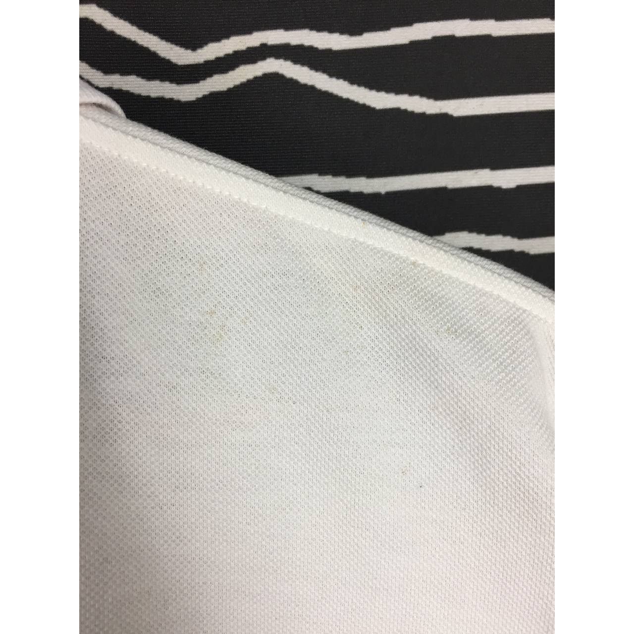 Valentino Vtg Valentino Jeans Embroidered Logo Polo Tee Size 50 Size US L / EU 52-54 / 3 - 18 Thumbnail