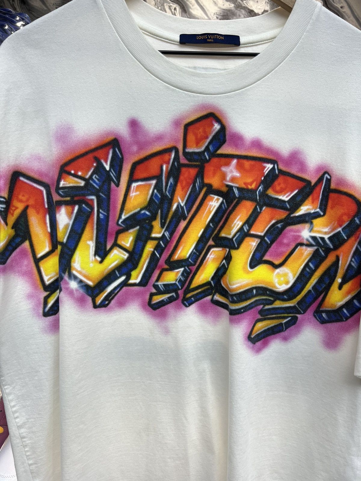 Louis Vuitton Louis Vuitton Graffti White Tee Size US XXL / EU 58 / 5 - 3 Thumbnail