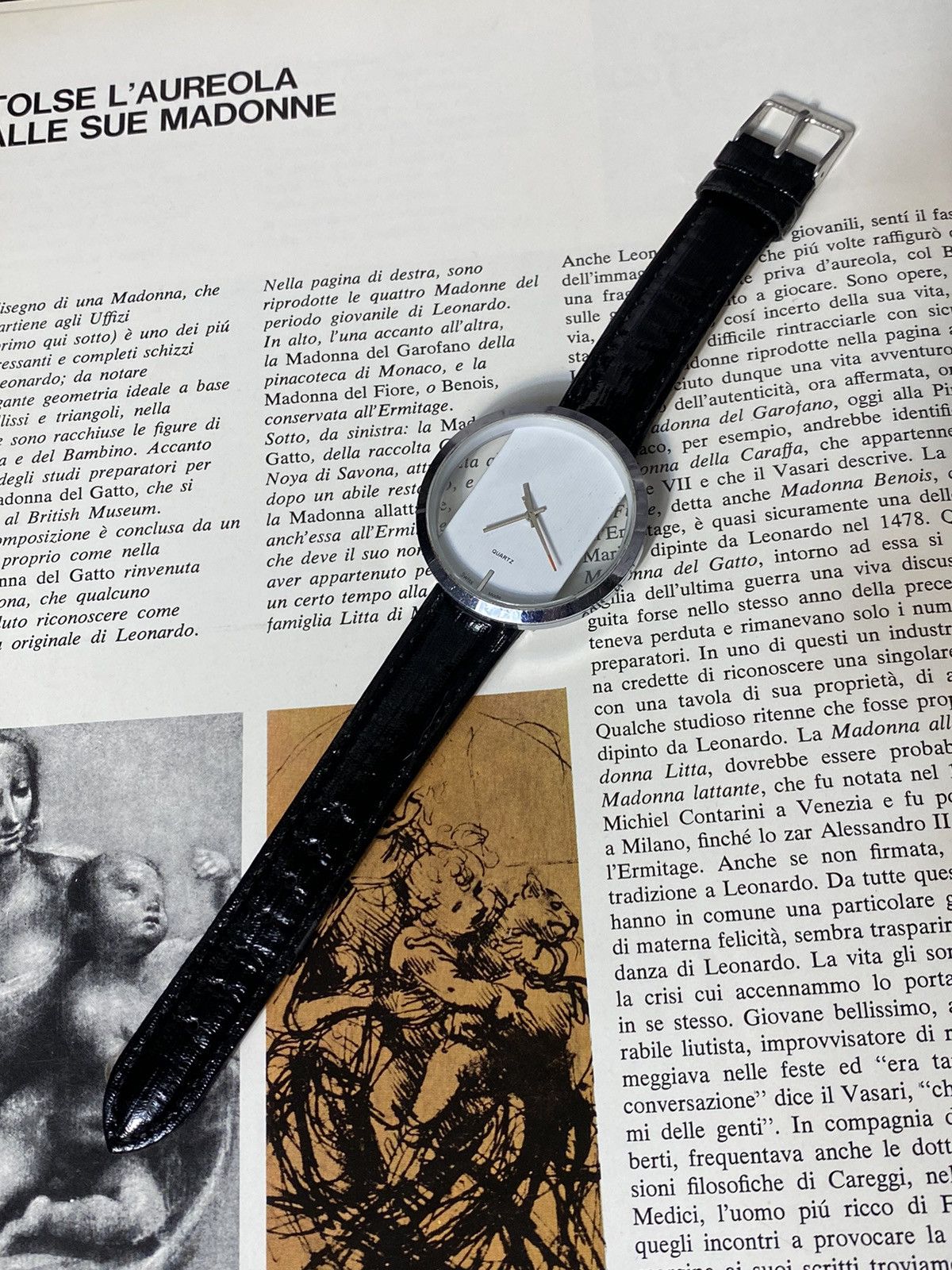 Jewelry Swiss Quartz Watch Minimalist Design Style Size ONE SIZE - 3 Thumbnail