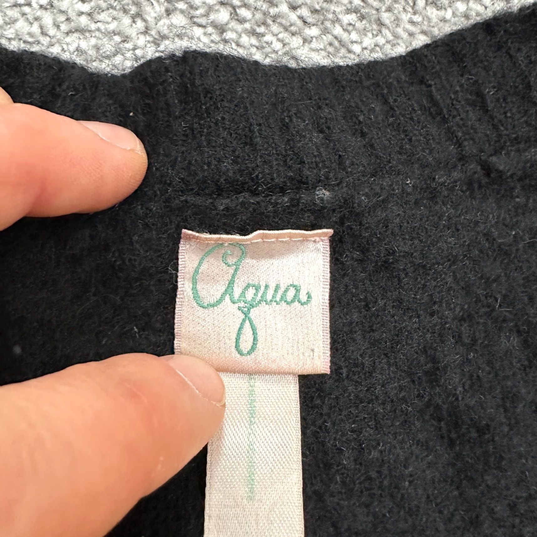 AQUA VINTAGE Aqua Pullover Sweater Womens Small Black Cashmere V-Neck Knit Size S / US 4 / IT 40 - 6 Thumbnail