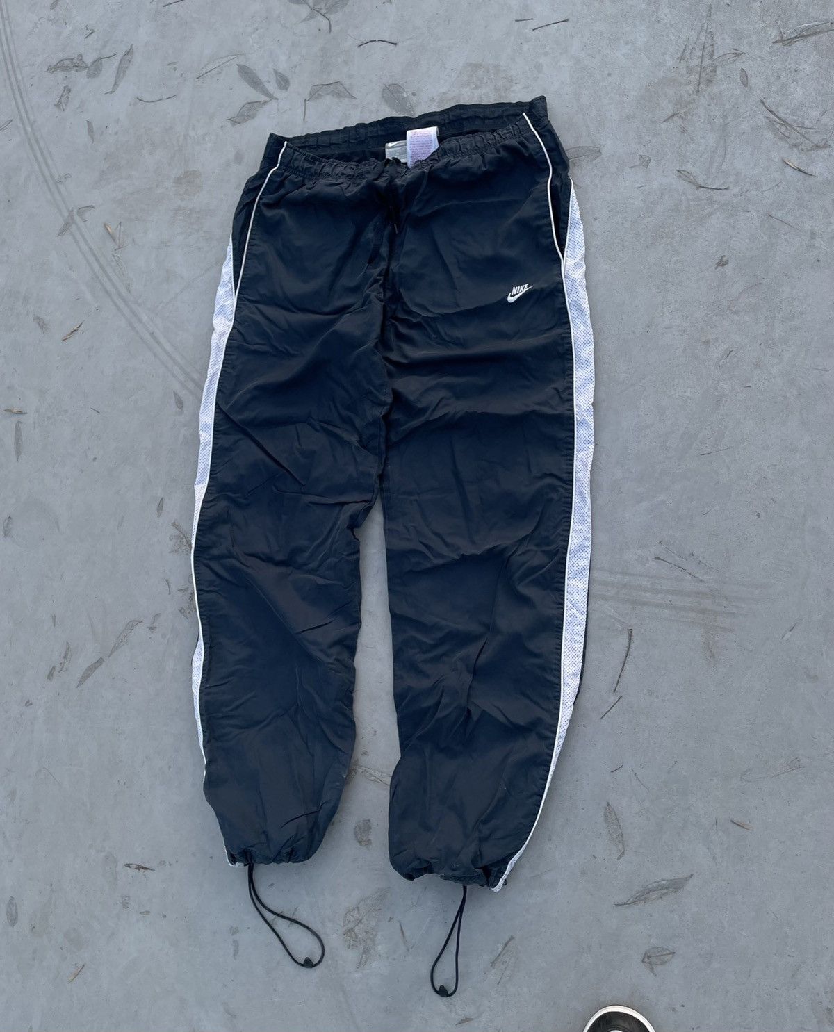 Nike Nike Vintage Dark Blue Nylon Track Pants Drill Y2K Size US 33 - 4 Thumbnail