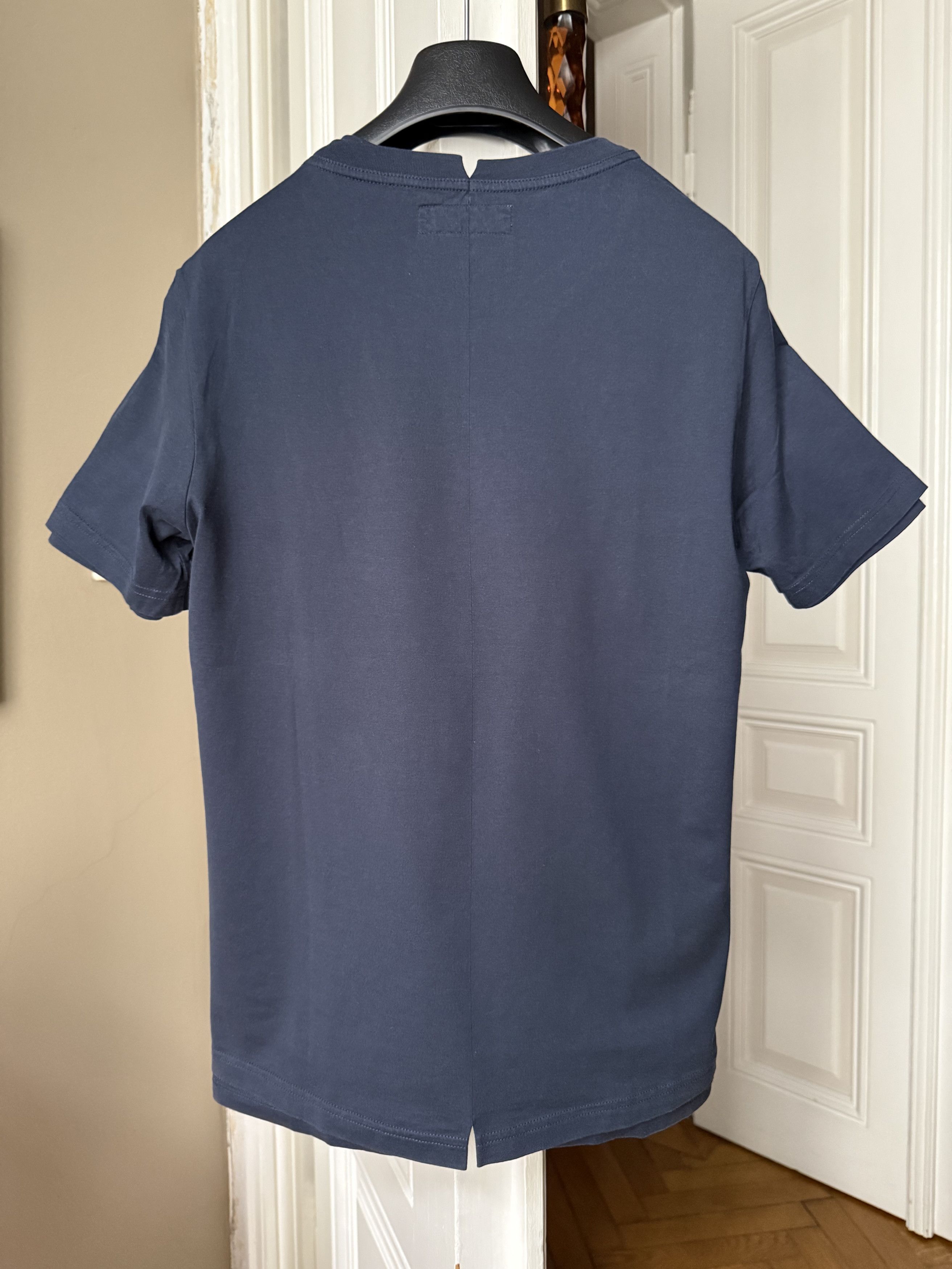 Hussein Chalayan HUSSEIN CHALAYAN DOUBLE T-SHIRT WORN TWICE IN SIZE IT-44 Size US S / EU 44-46 / 1 - 2 Thumbnail