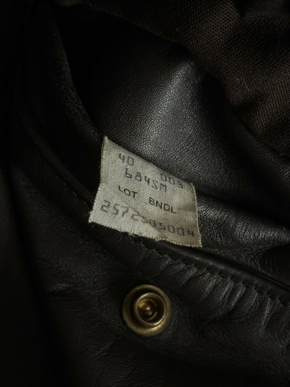 Schott Vintage Schott Brown Top-Grain Leather A-2 Bomber Jacket Size US M / EU 48-50 / 2 - 16 Thumbnail