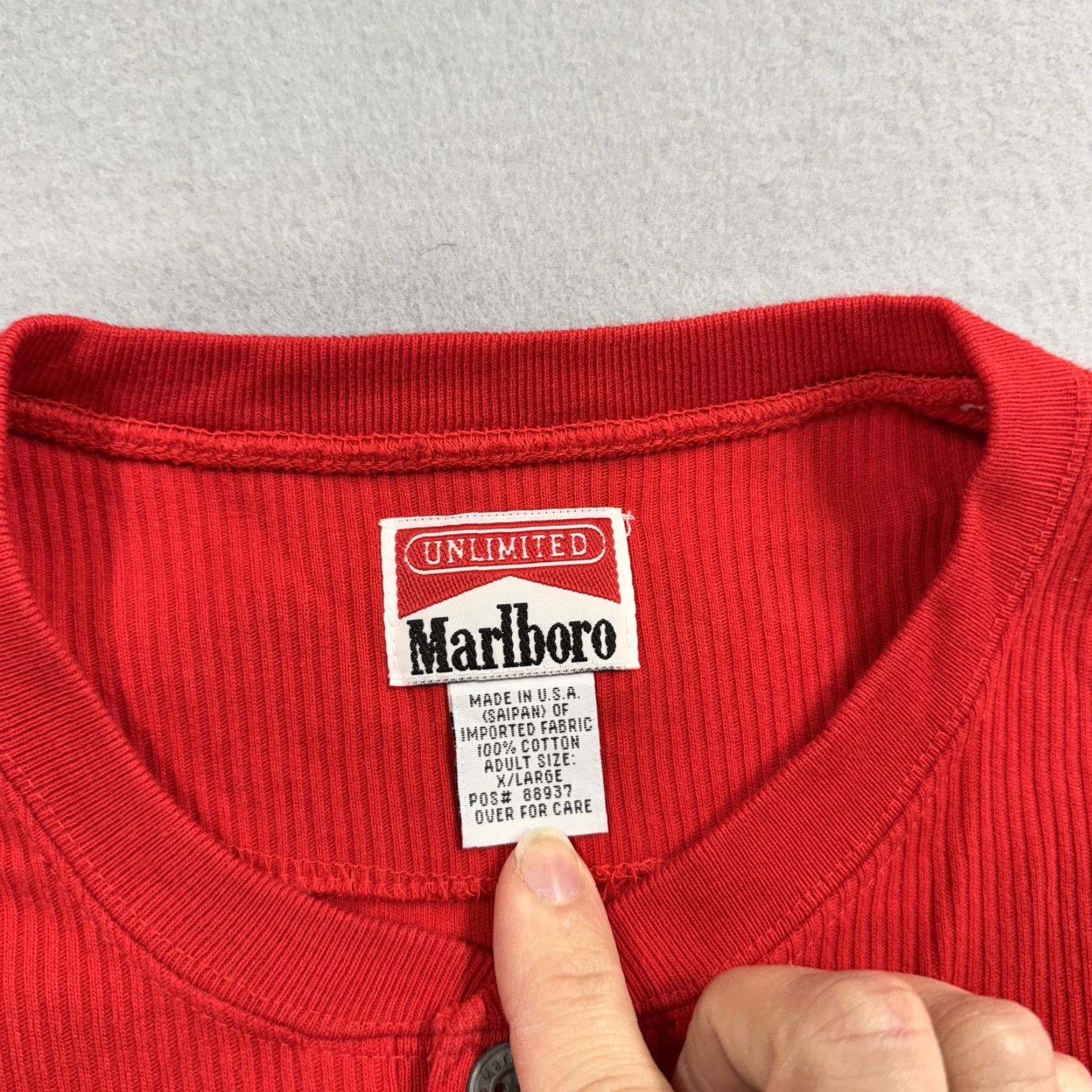 Marlboro VINTAGE Marlboro Shirt Mens XL Red Thermal Henley Long Sleeve Made USA 90s Size US XL / EU 56 / 4 - 3 Thumbnail