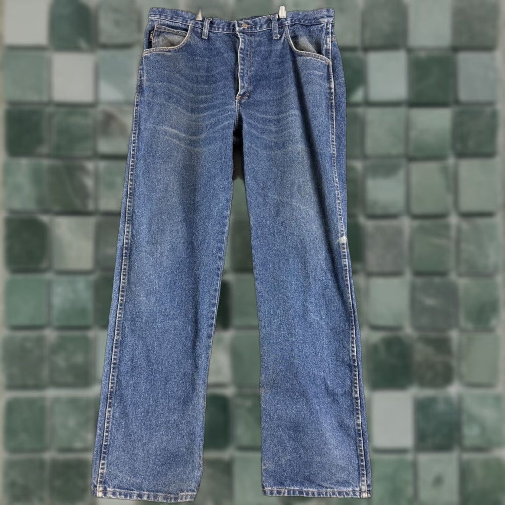 Denime Bulwark Jeans Mens 38 Blue Denim 100% Cotton Straight Leg Workwear Pants Regular Rise USA Logo City Size US 38 / EU 54 - 1 Thumbnail