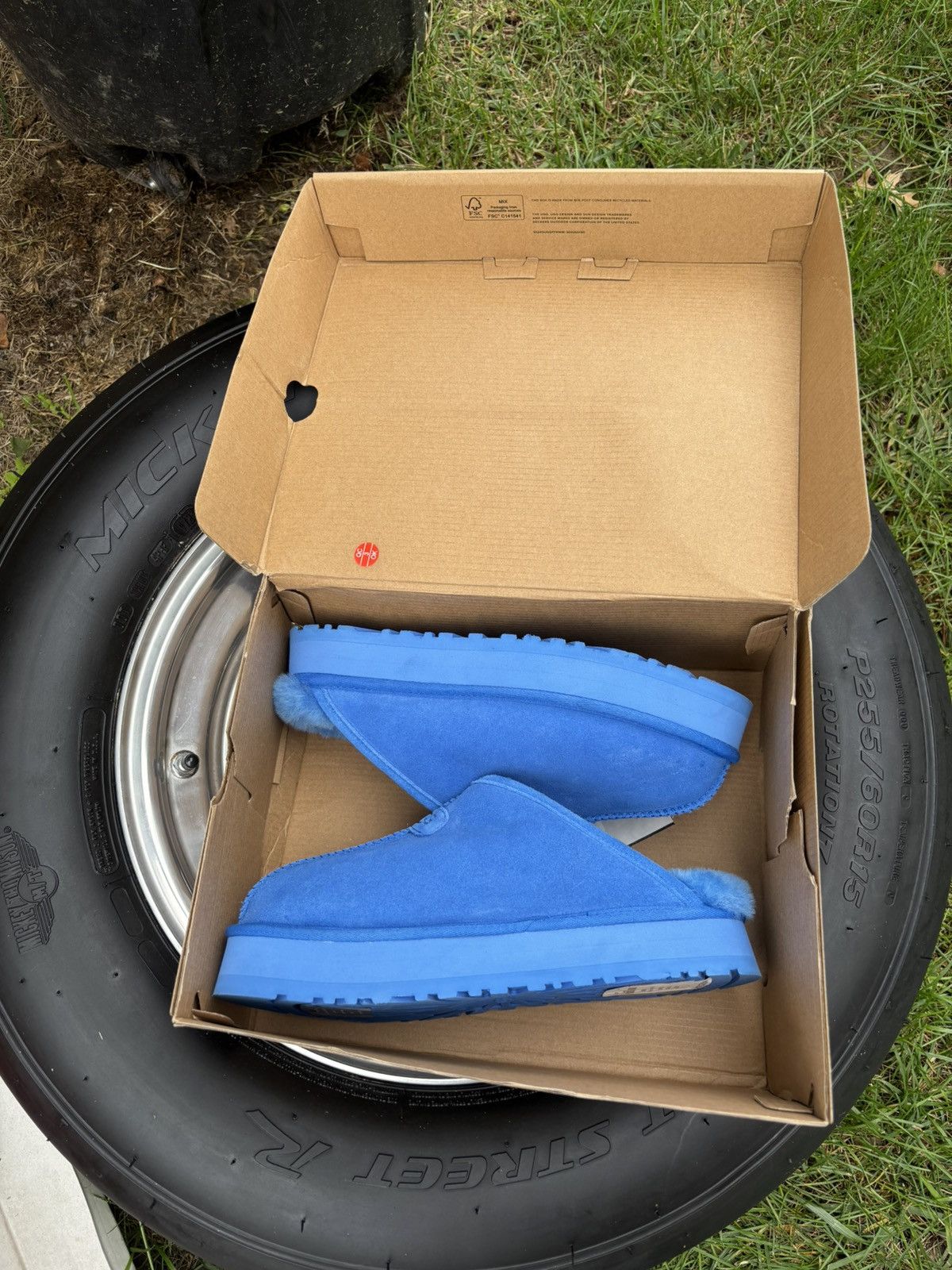 Ugg Ugg Discoquette Size US 10 / IT 40 - 4 Thumbnail