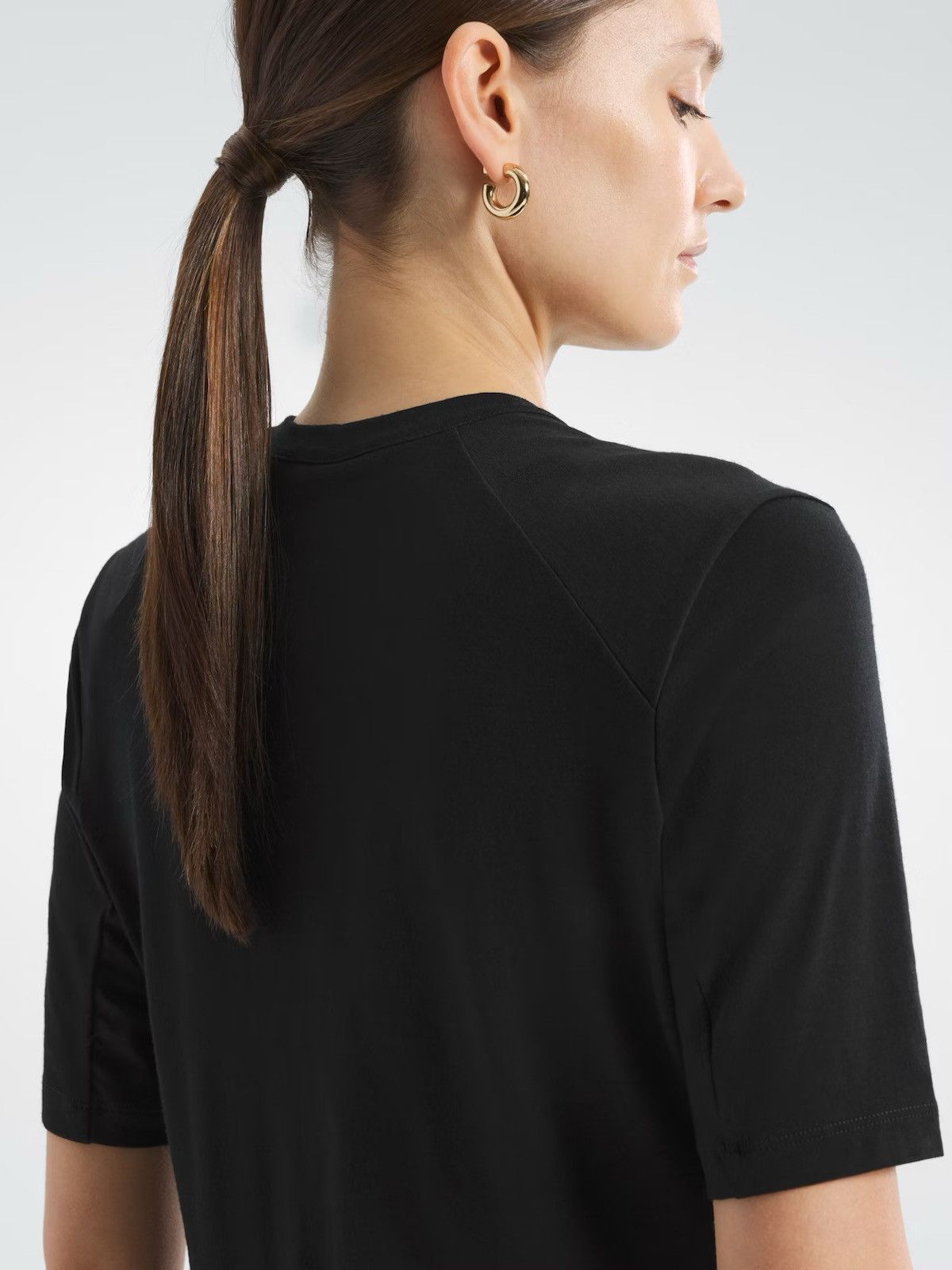 Veilance Veilance Frame Shirt Short Sleeve size XS Size XS / US 0-2 / IT 36-38 - 5 Thumbnail
