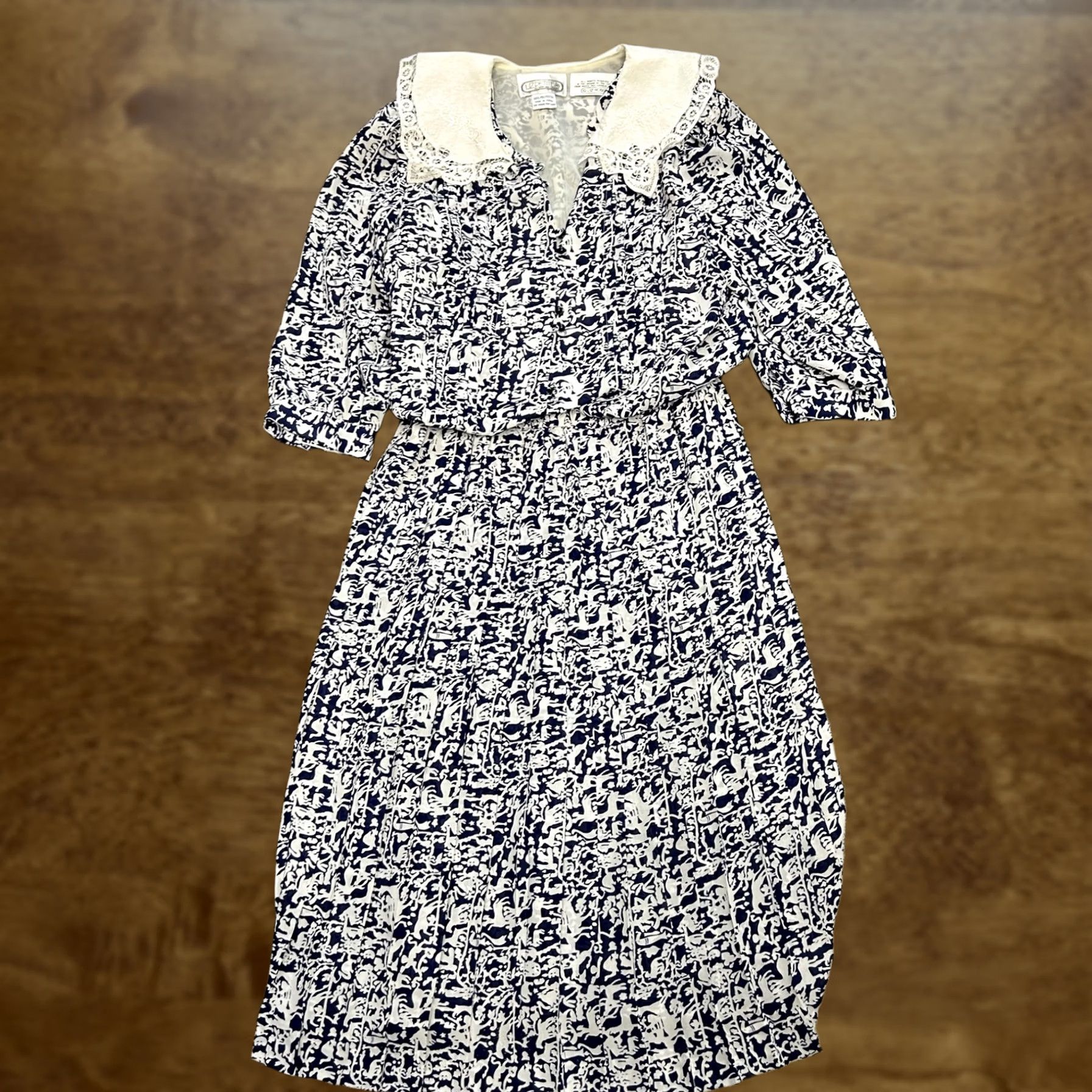 Vintage VINTAGE Liz Petites Dress Womens Petite Medium Blue White Lace Collar Midi 80s Size M / US 6-8 / IT 42-44 - 1 Thumbnail