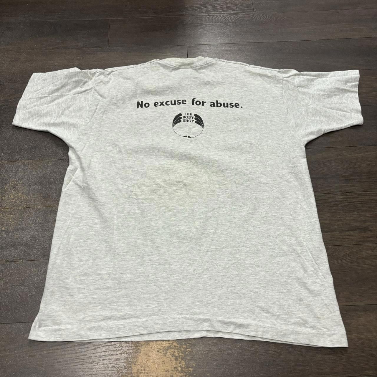 Designer vintage the body shop stop violence against women t shirt XL Size US XL / EU 56 / 4 - 5 Thumbnail