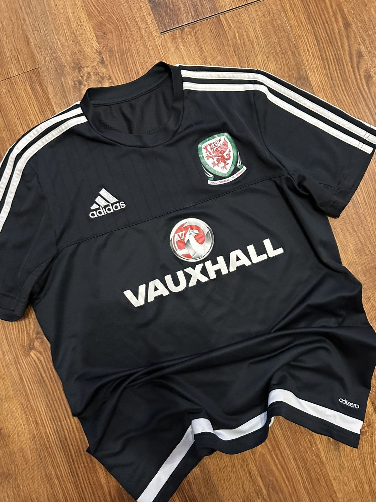 Adidas Adidas Wales Walsh Football Jersey 2015-2016 Size M Size US M / EU 48-50 / 2 - 2 Thumbnail