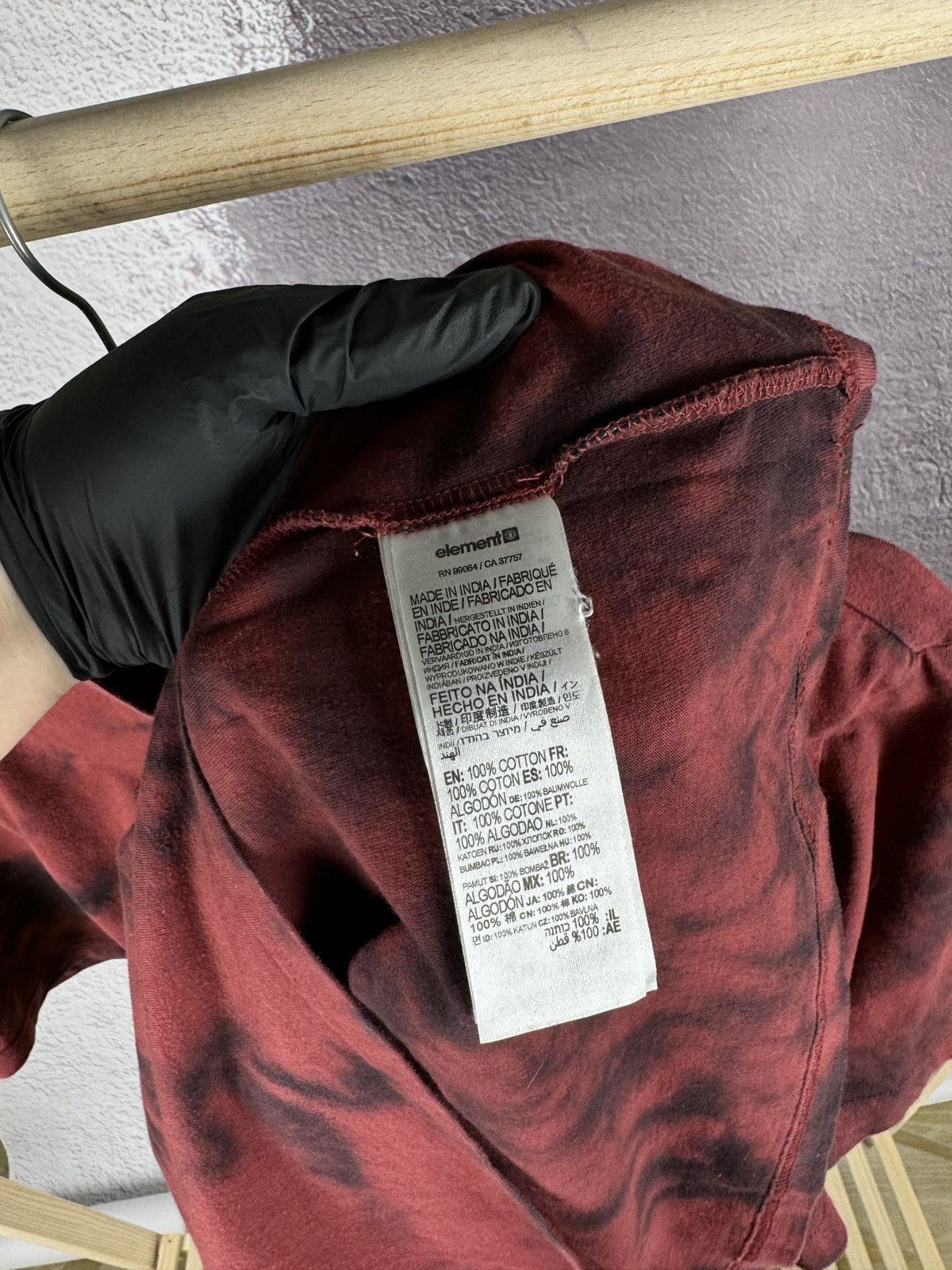 Element Planet of the Apes x Element red big logo skateboarding tee Size US M / EU 48-50 / 2 - 9 Thumbnail