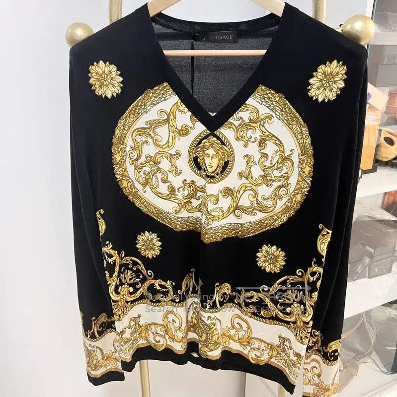 Versace Versace Black Wool Blend Long Sleeve Sweater . Size US L / EU 52-54 / 3 - 4 Thumbnail