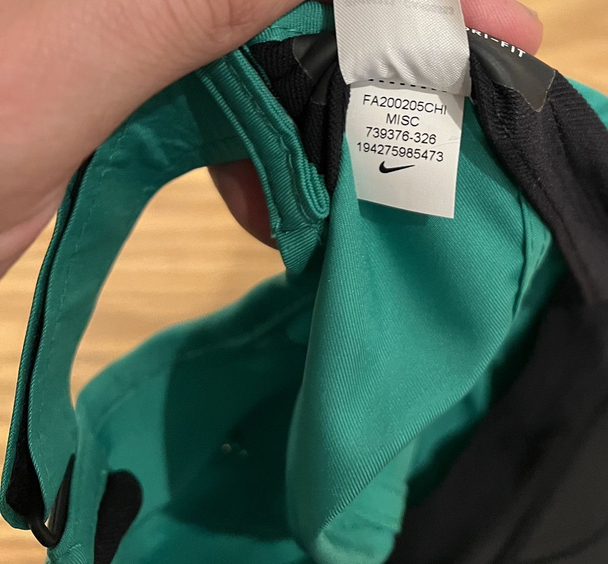 Nike Nike Featherlight Aerobill Dri Fit Green Hat Size ONE SIZE - 7 Thumbnail