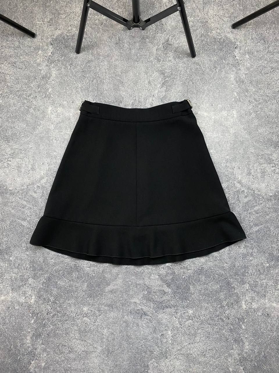 RED Valentino Beautiful Red Valentino crochet skirt Size 27" / US 4 / IT 40 - 1 Thumbnail