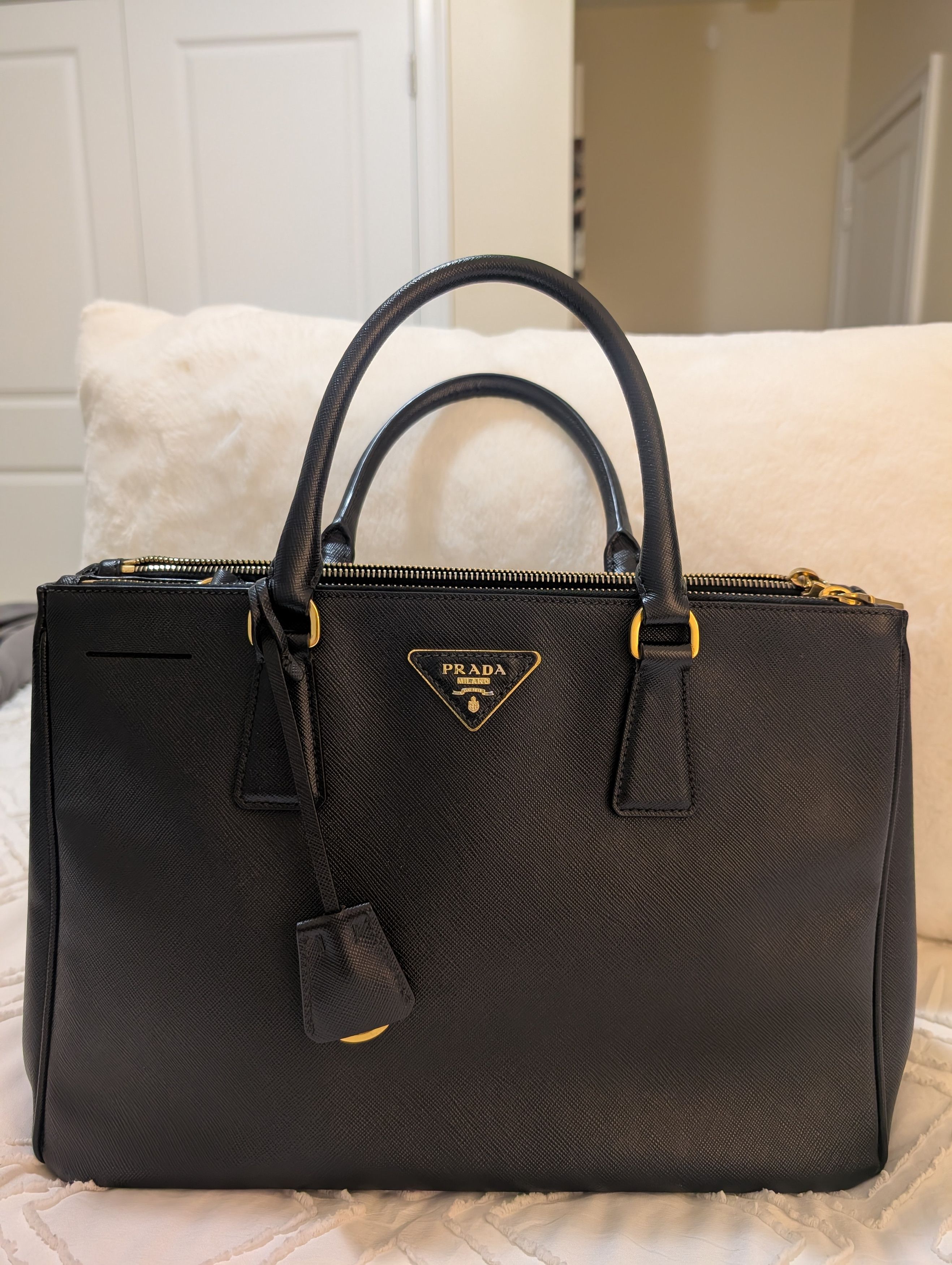 Prada PRADA Black Saffiano Top Handle Bag Size ONE SIZE - 15 Thumbnail